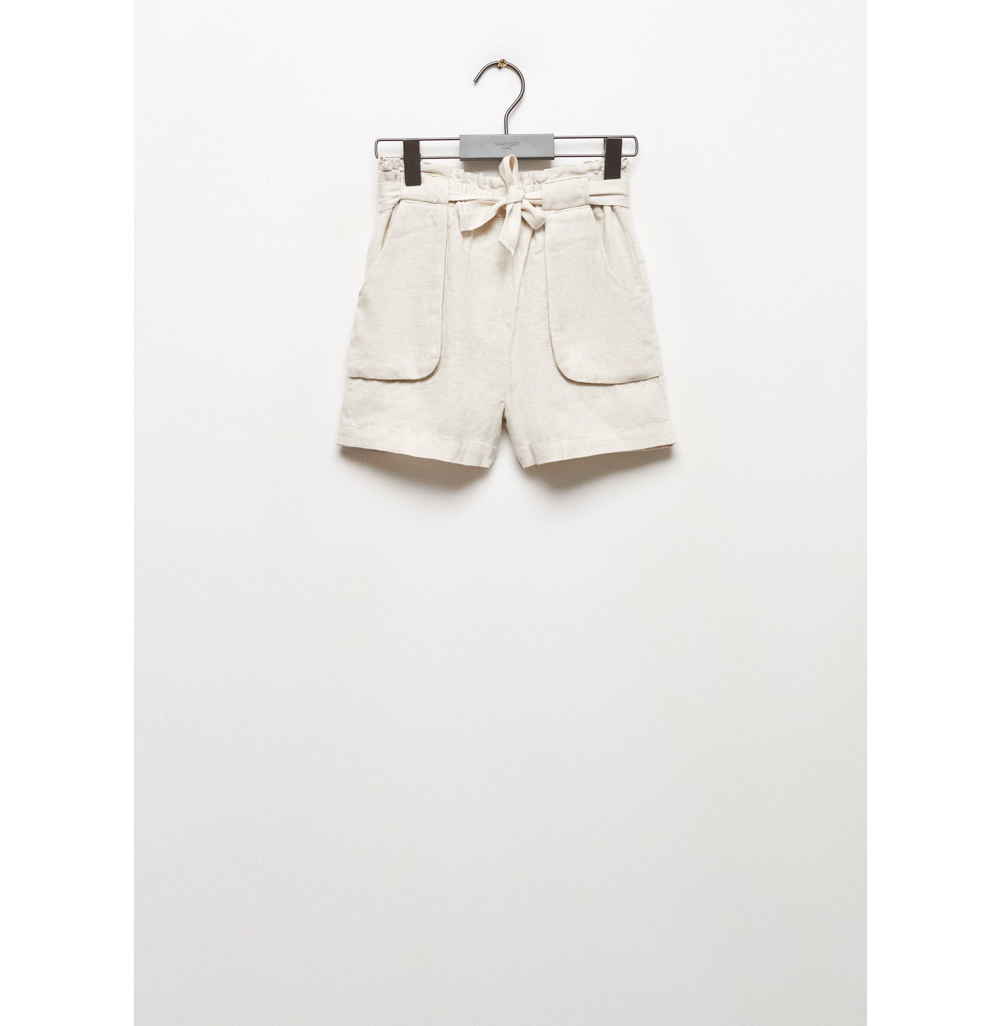 Leinenshorts mit Gürtel - Artikel ohne Model