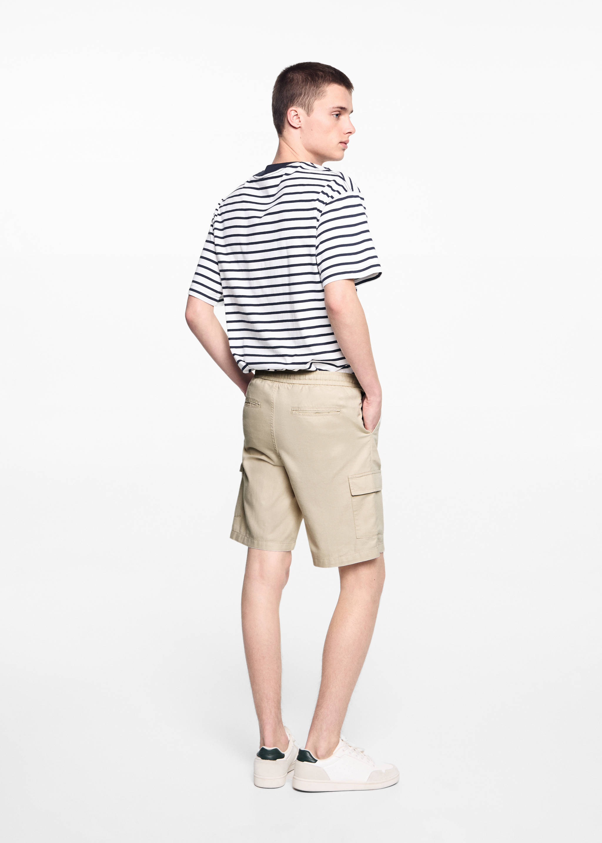 카고 포켓 리넨 버뮤다 쇼츠 - 상품 반전: