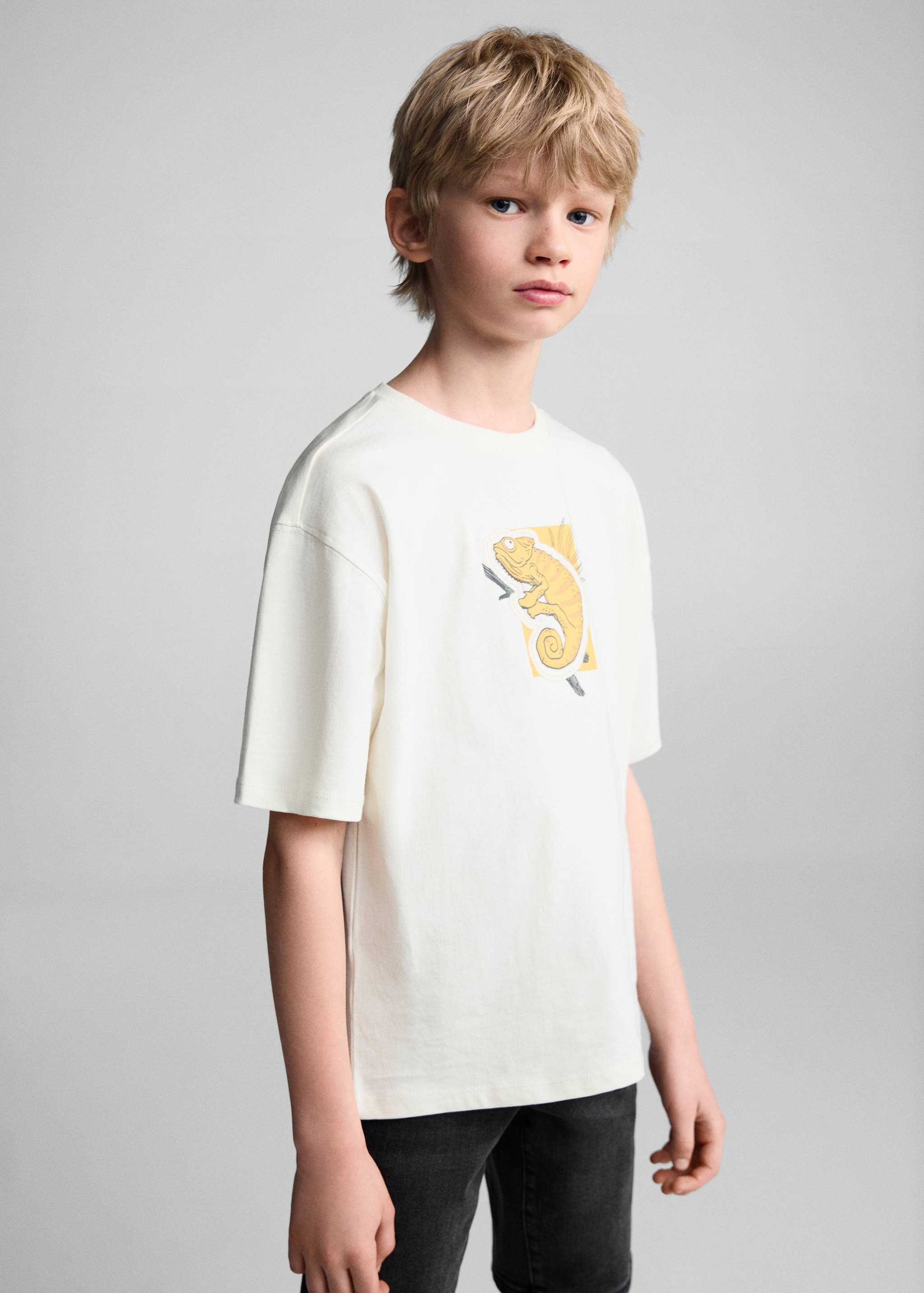 Camiseta estampado relieve - Plano medio