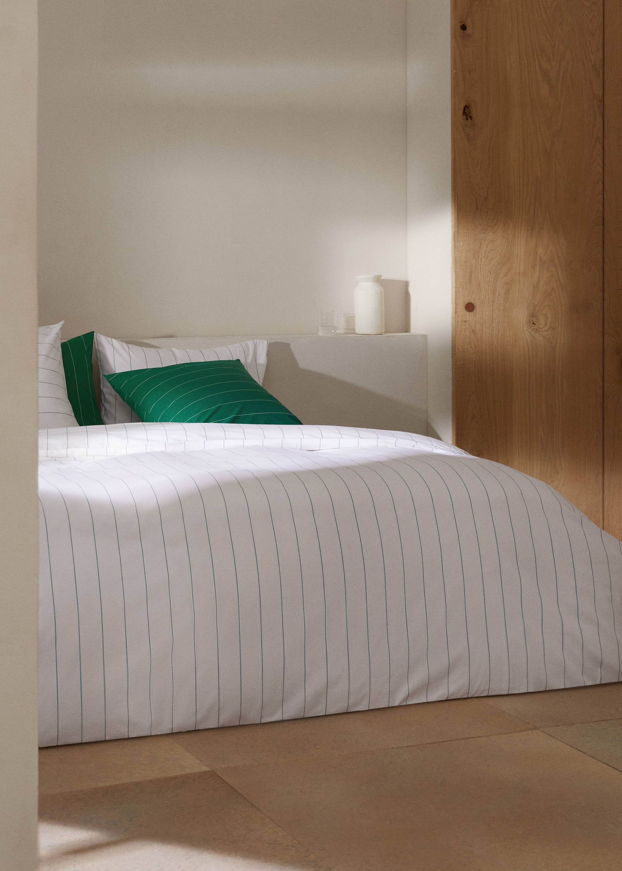 Striped printed cotton duvet cover for single bed - General plane