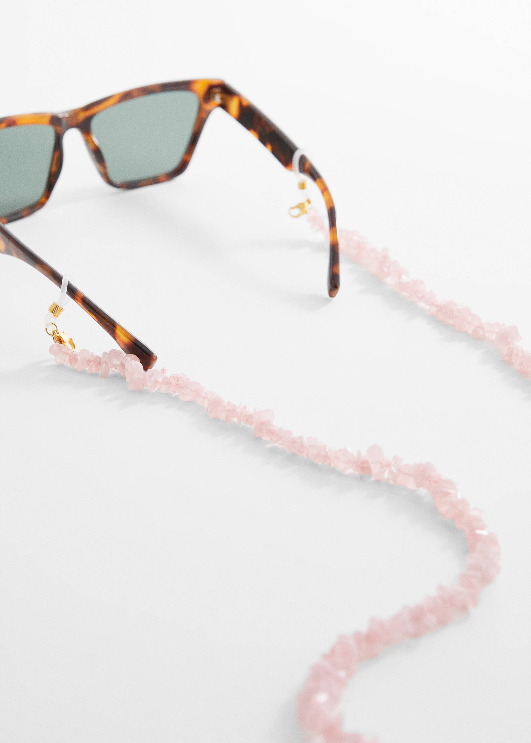 Chaîne lunettes pierres - Plan moyen