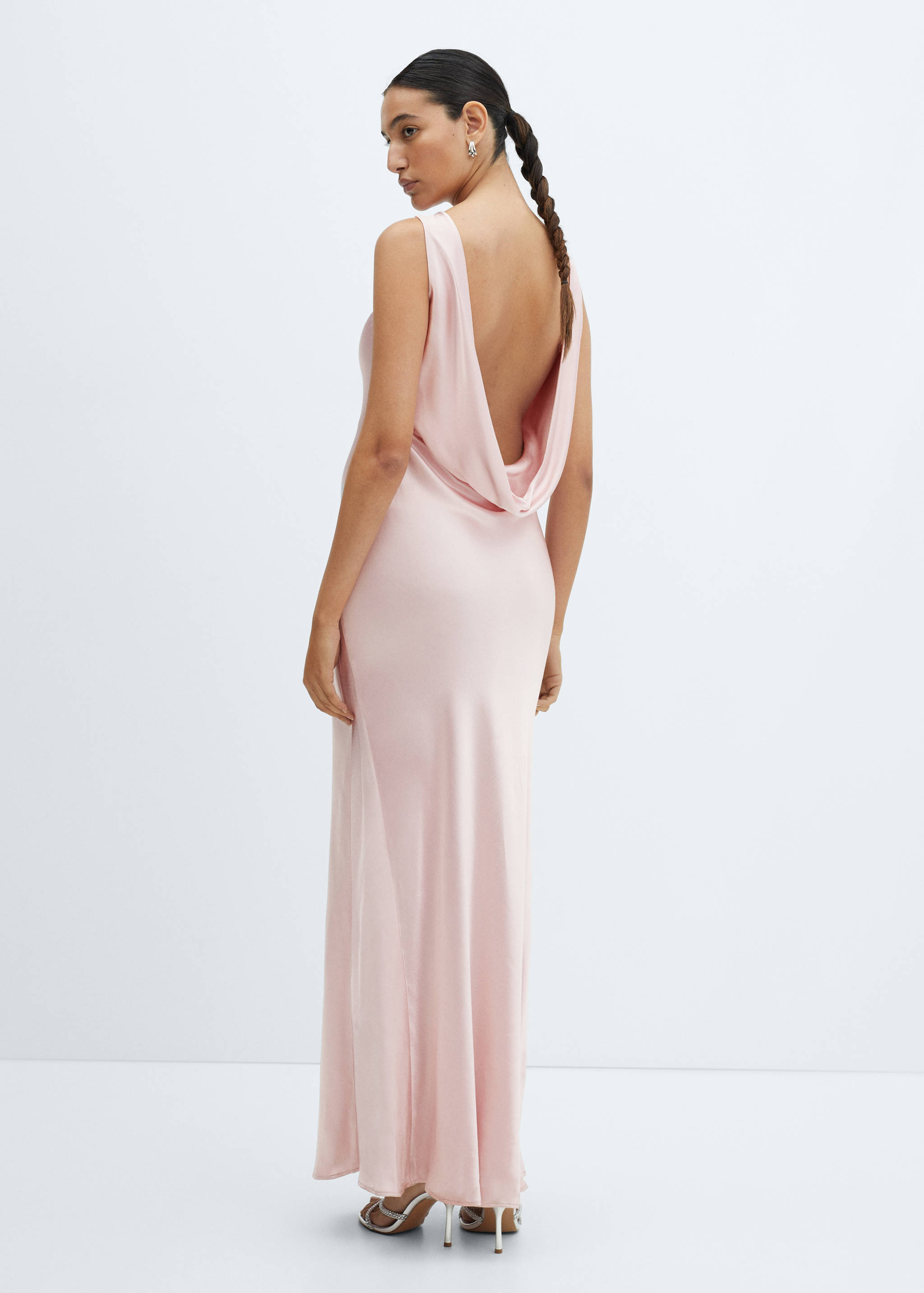 Open-back satin-effect dress - Reverse of the article