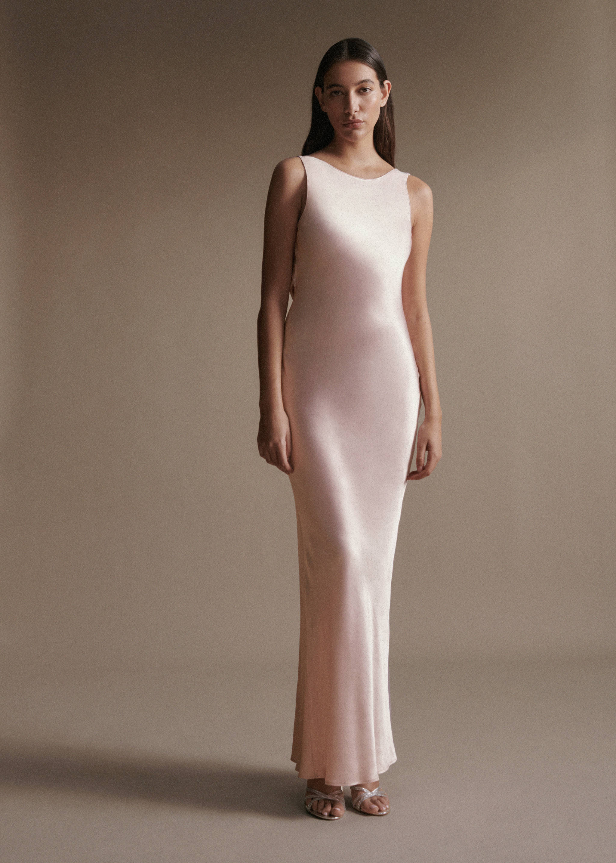 Open-back satin-effect dress - Details of the article 6
