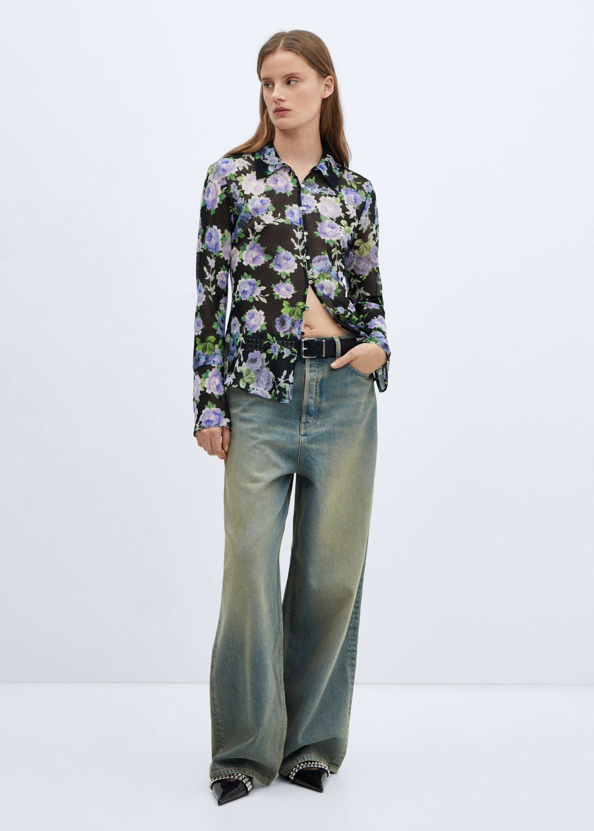 Camisa estampada semitransparente - Plano general