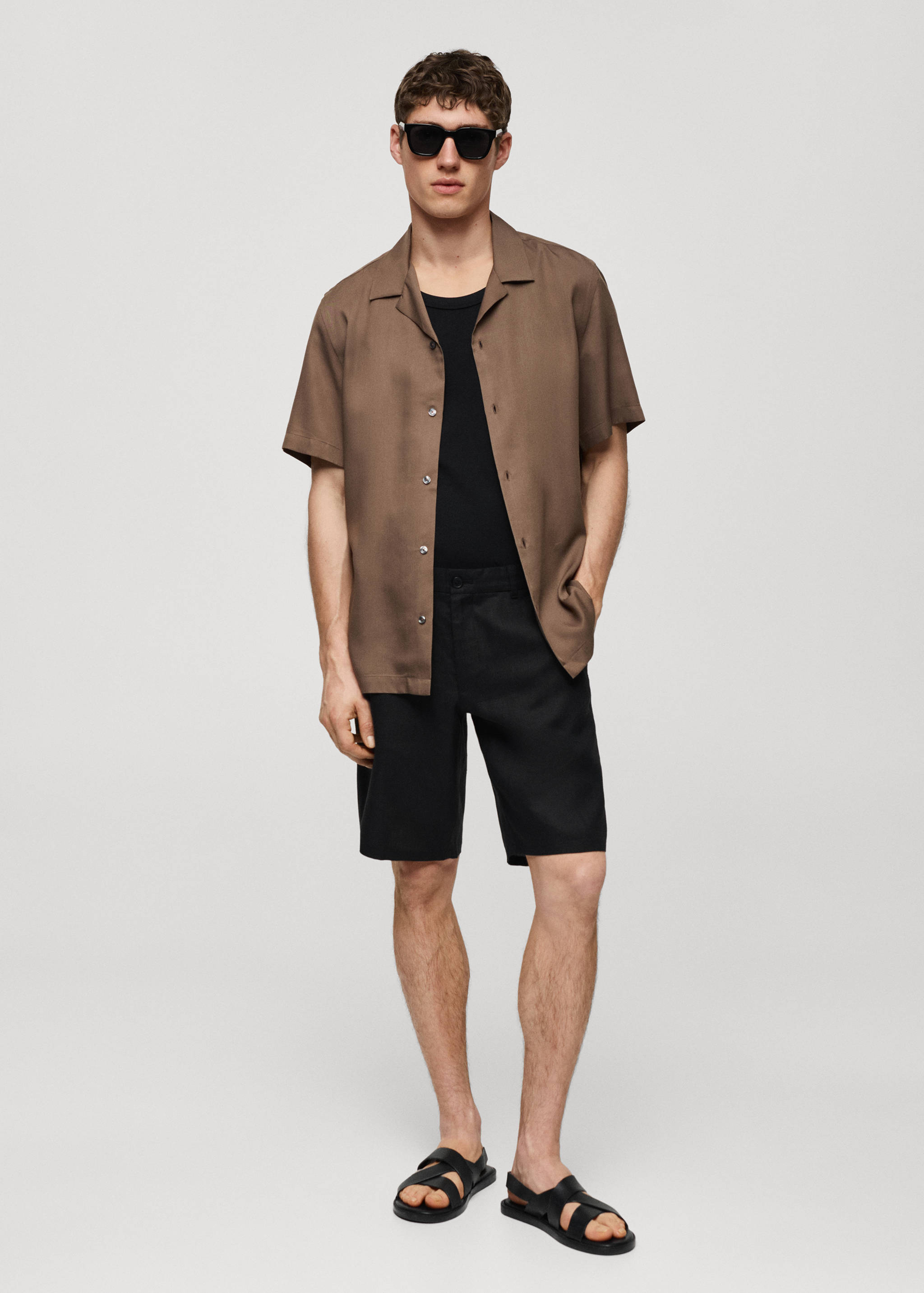 Bermudas slim fit 100% lino - Plano general