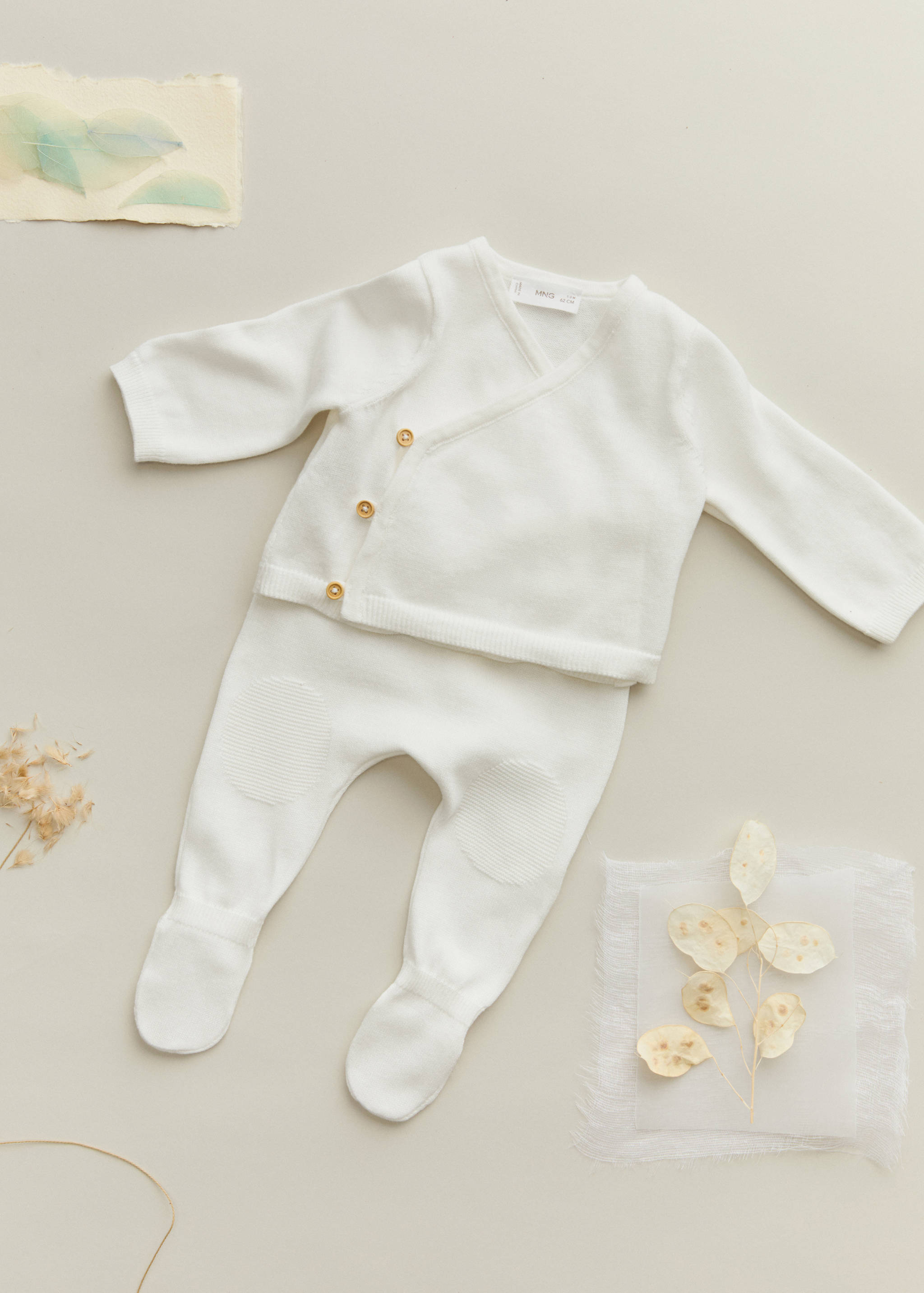 Buttons detail knit sweater - Details of the article 5