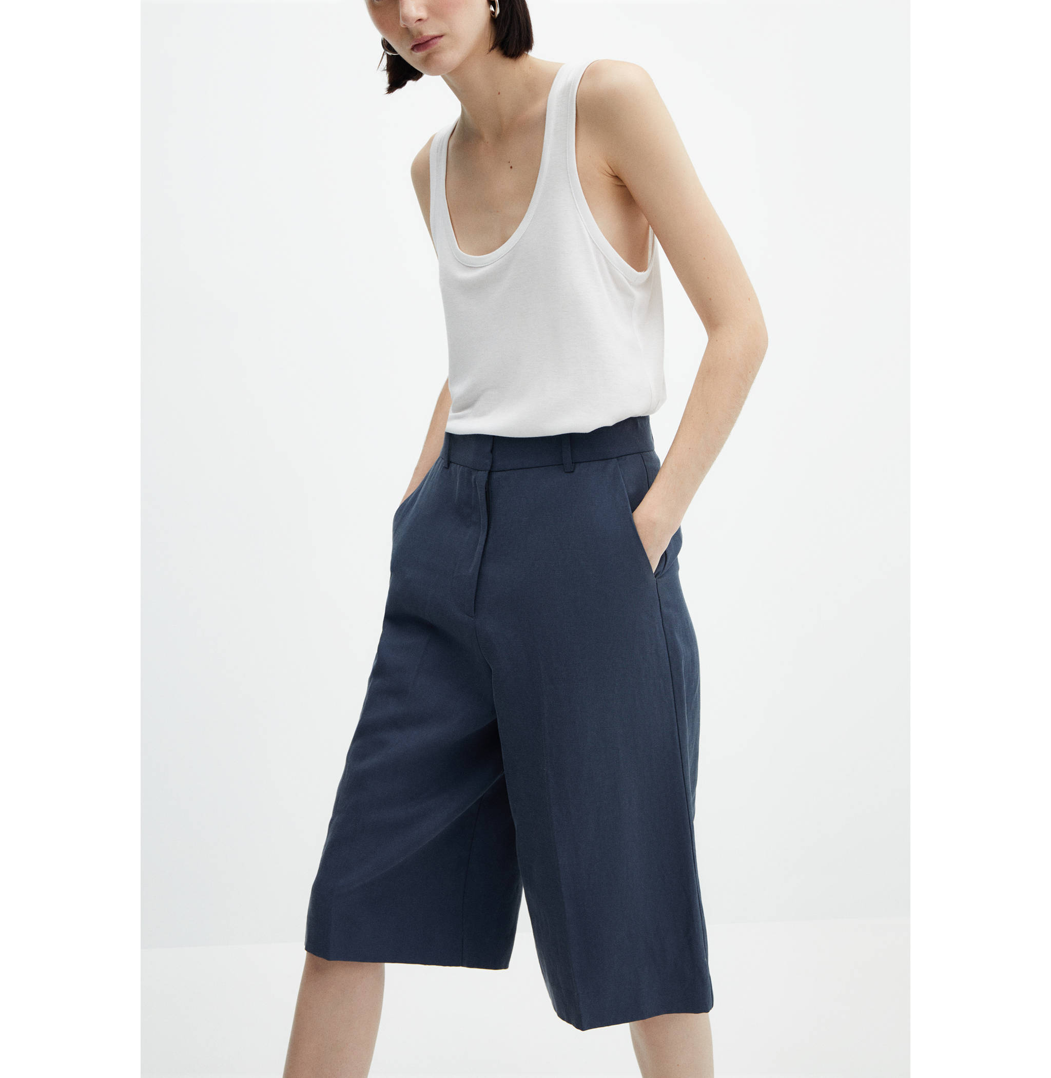 Lyocell pleated bermuda shorts - Details of the article 6
