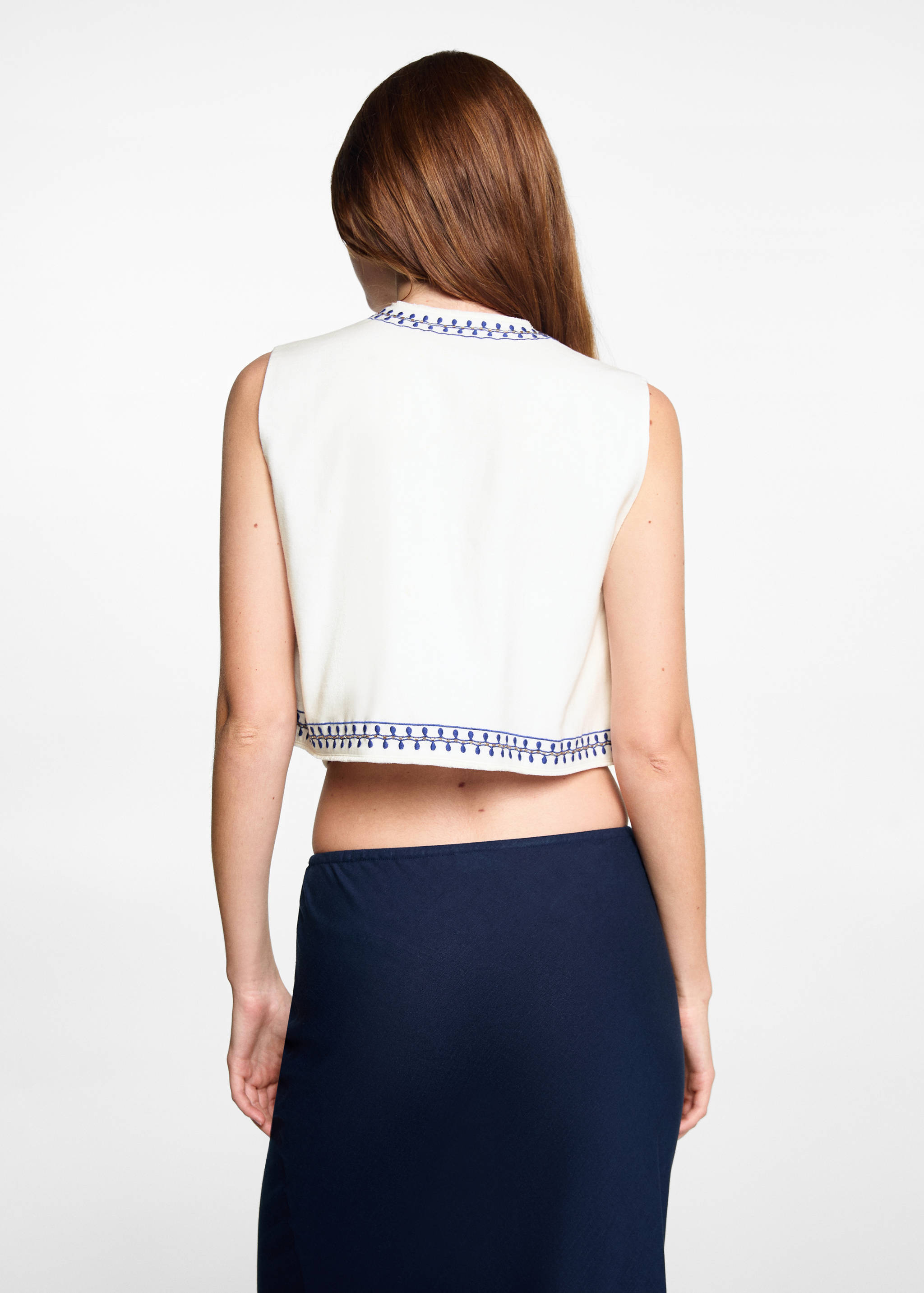 Beaded embroidered vest - Reverse of the article
