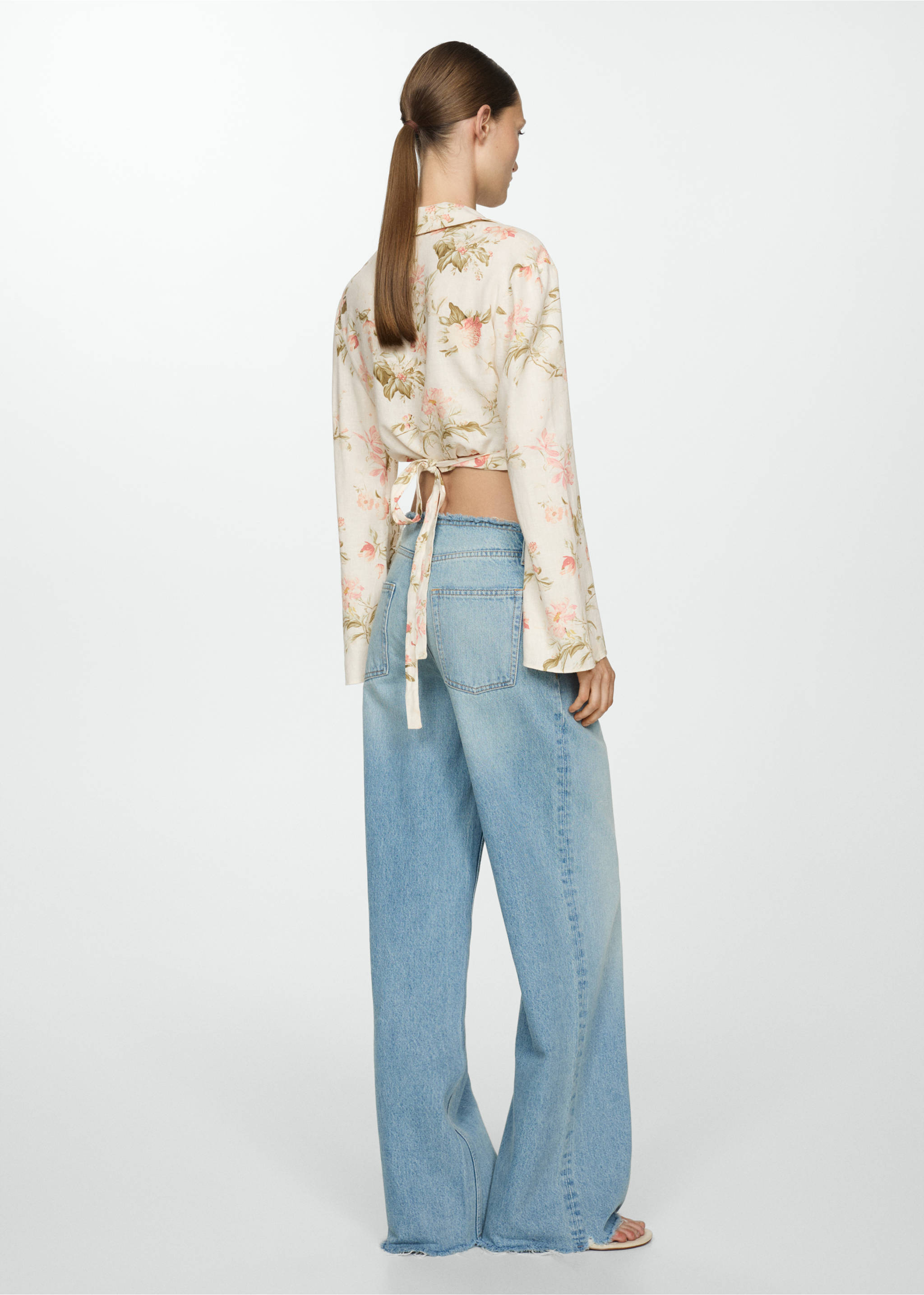 Blouse en lin à fleurs - Verso de l’article, Vanille. Ref: 67067110-00.