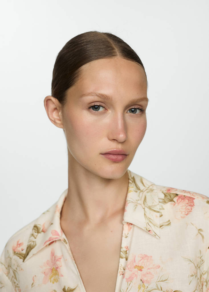 Floral linen-blend blouse — Vanilla