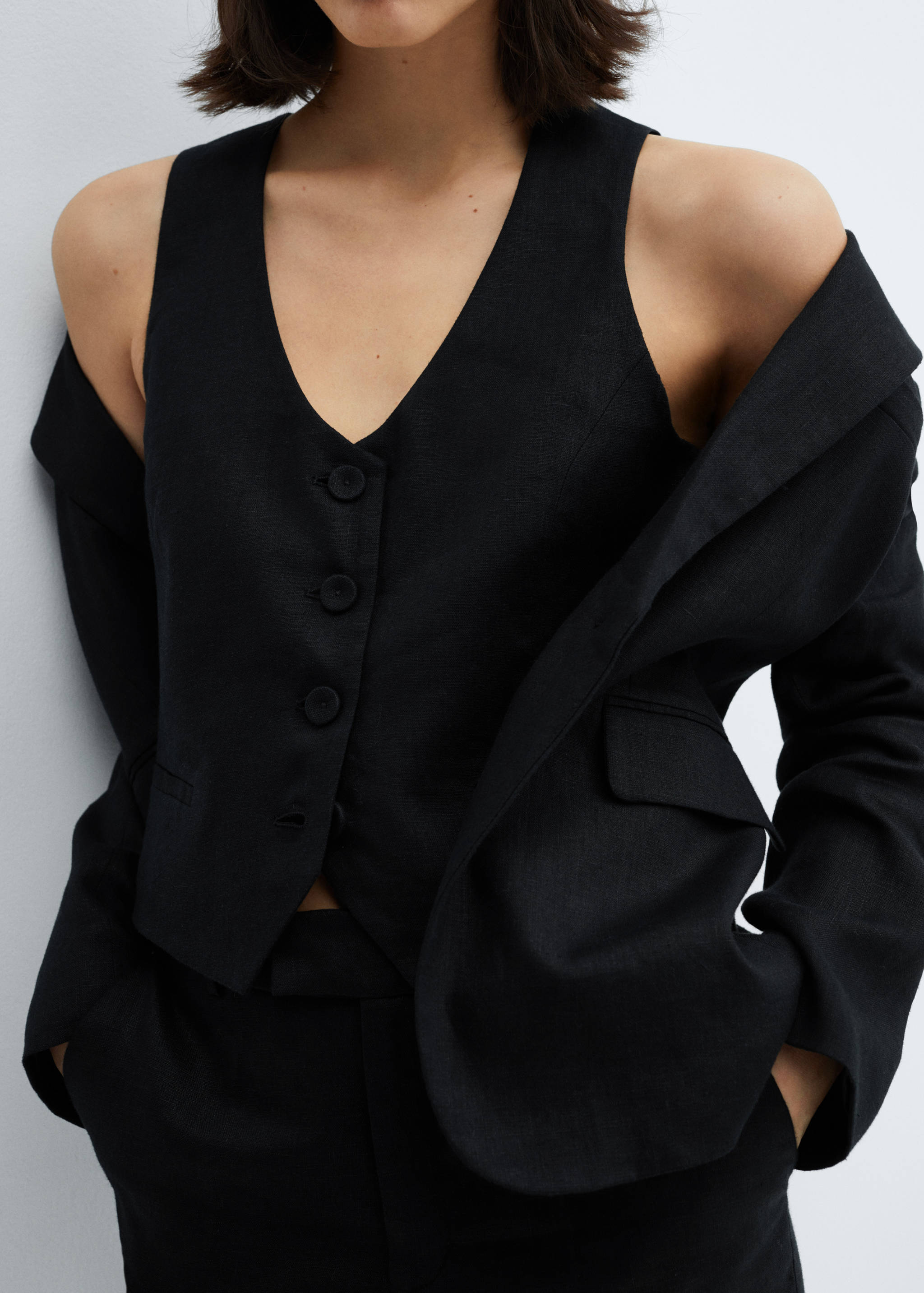 Linen suit waistcoat - Details of the article 6