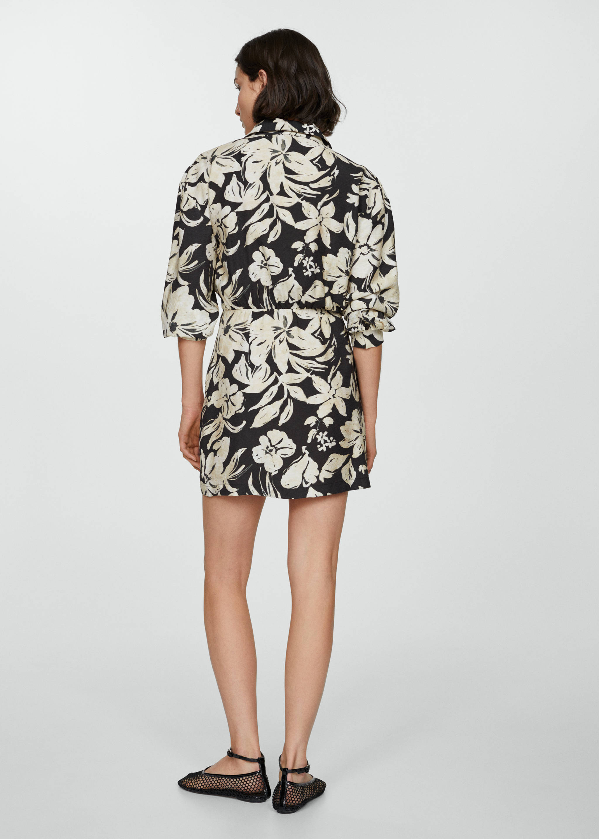 Vestido camisero flores - Reverso del artículo