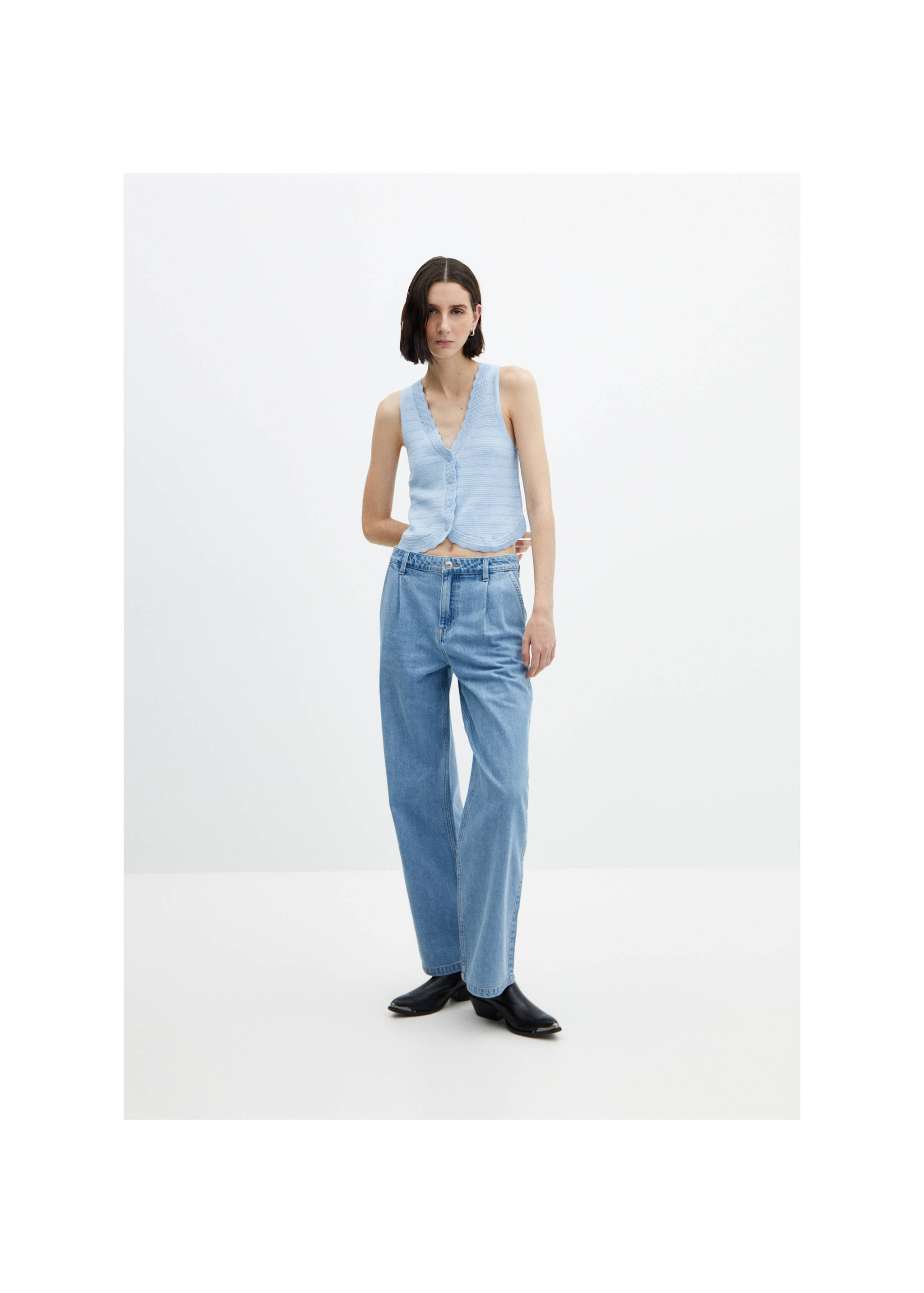Knitted gilet with openwork details - General plane, Sky Blue. Ref: 67067133-00.