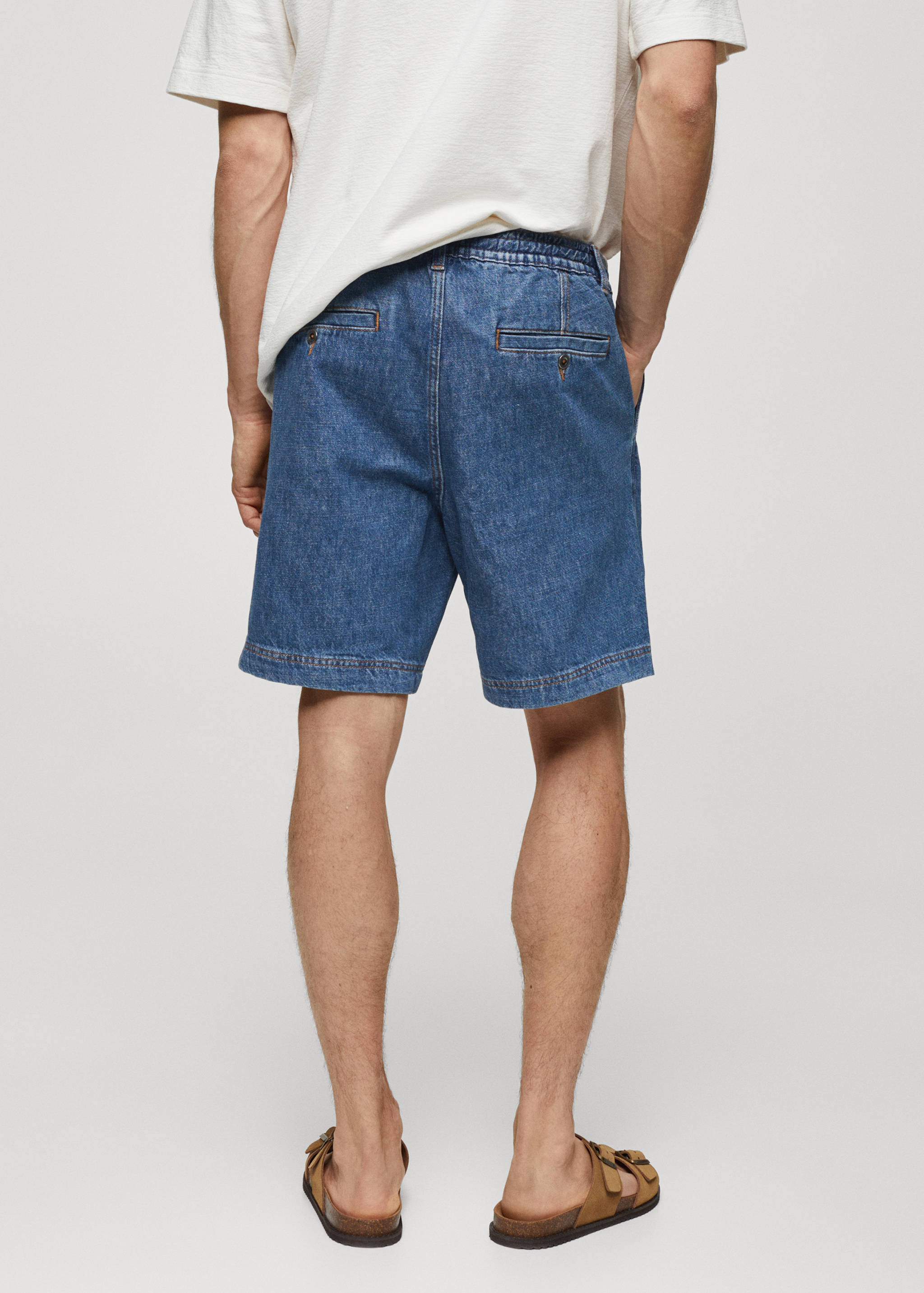 Drawstring denim Bermuda shorts - Reverse of the article