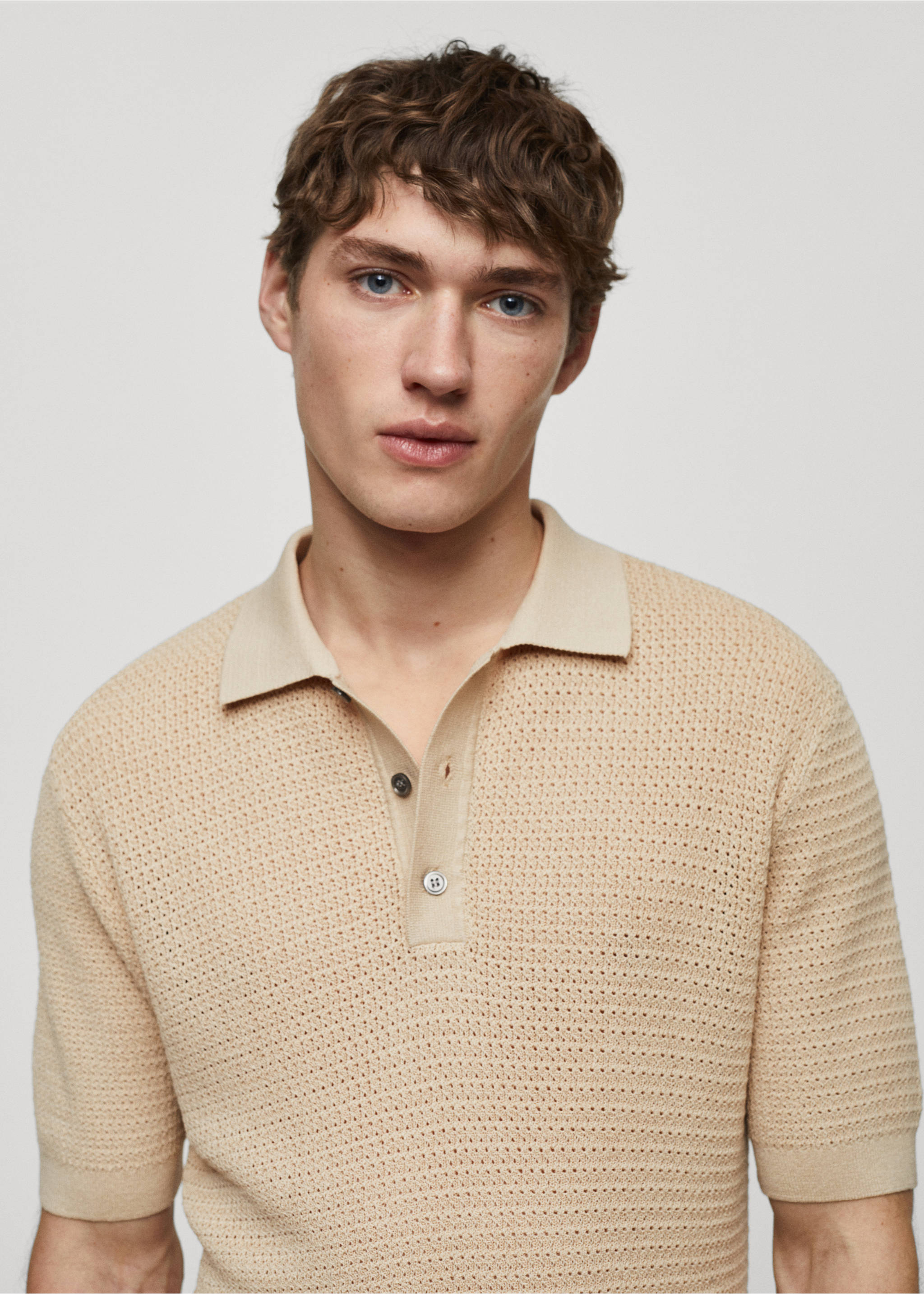 Polo maille ajourée - Détail de l'article 1, Beige. Ref: 67067698-00.