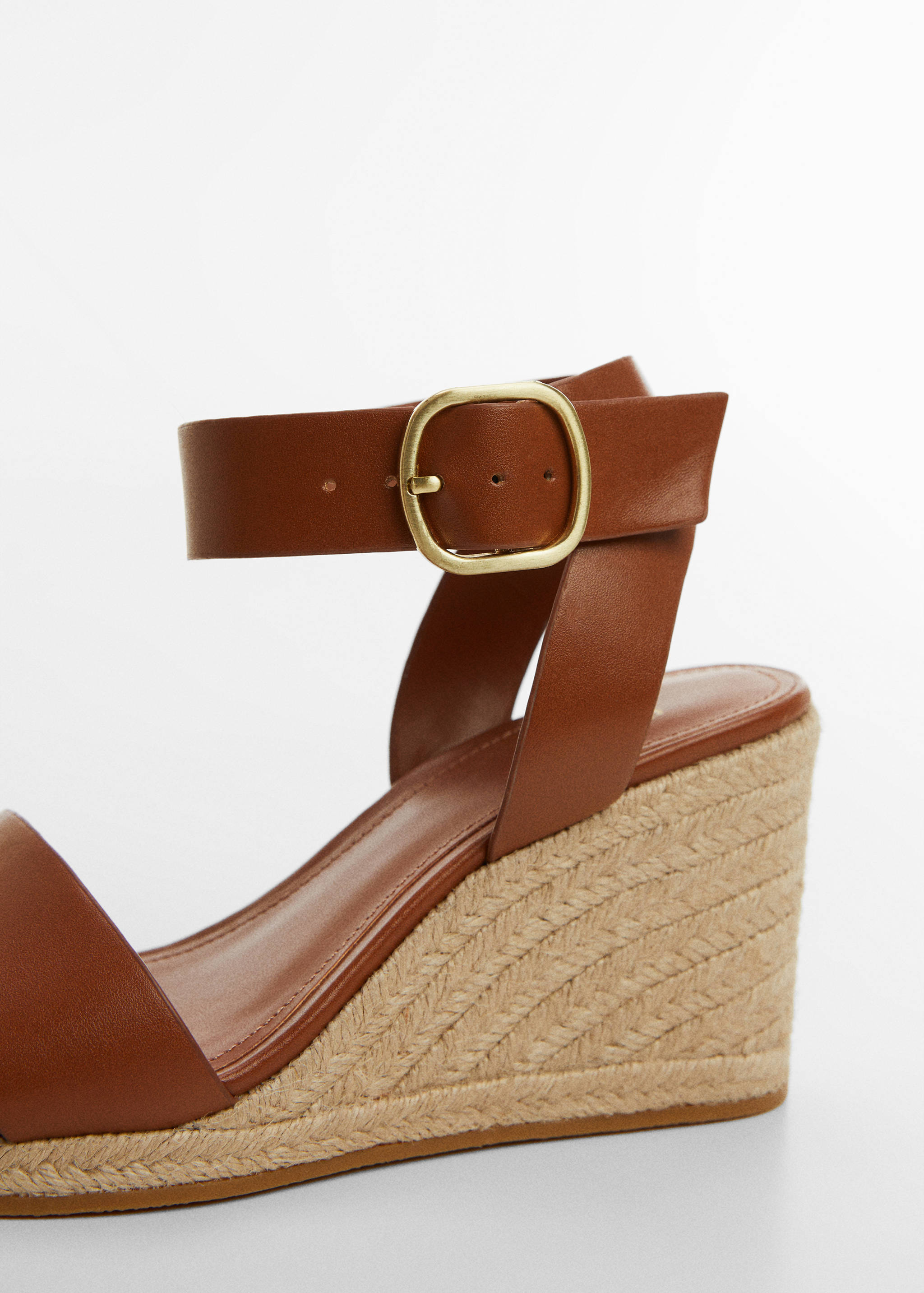 Wedge buckle sandals - Details of the article 2