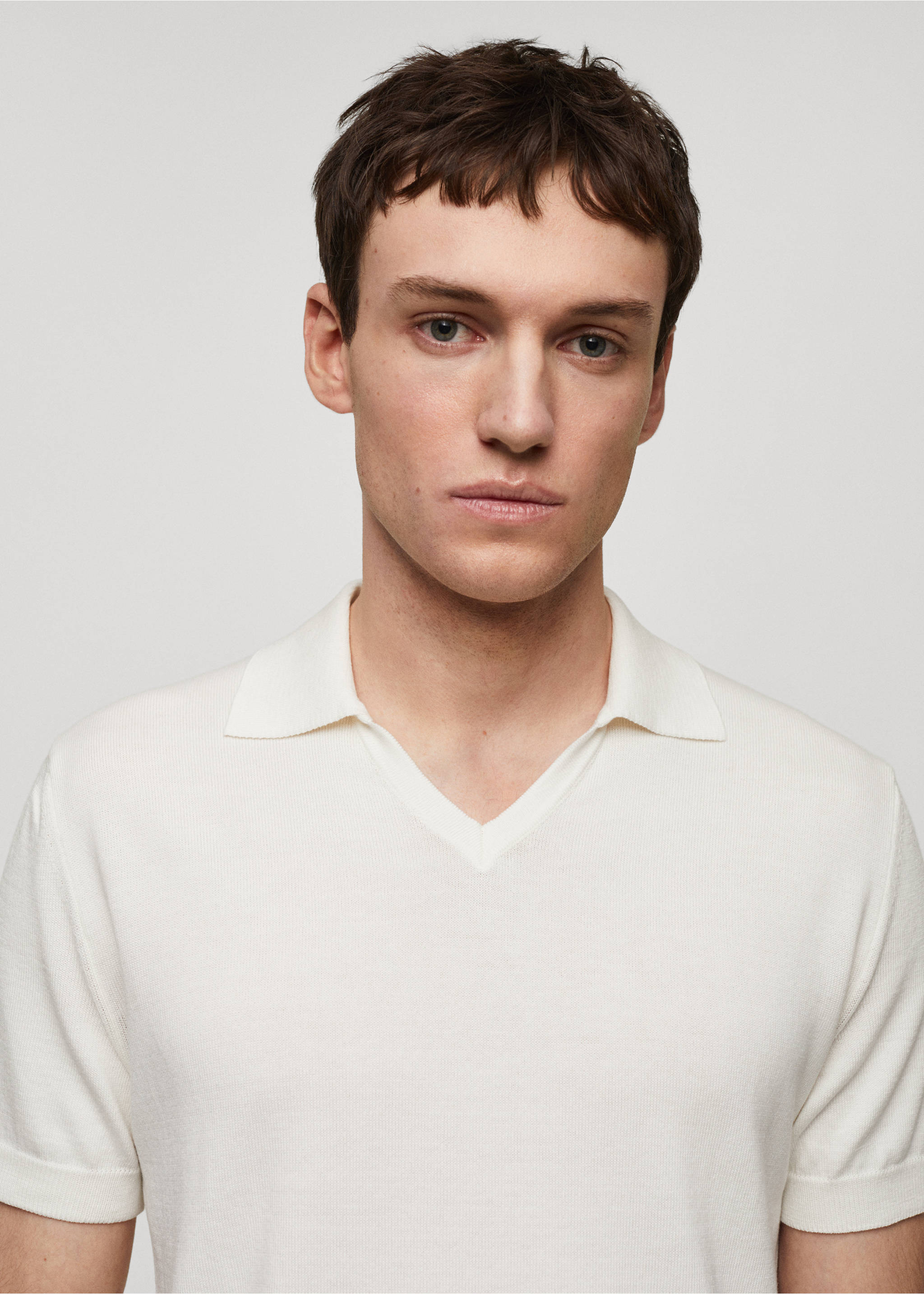 100% cotton knitted polo shirt - Details of the article 1, Off White. Ref: 67067912-00.