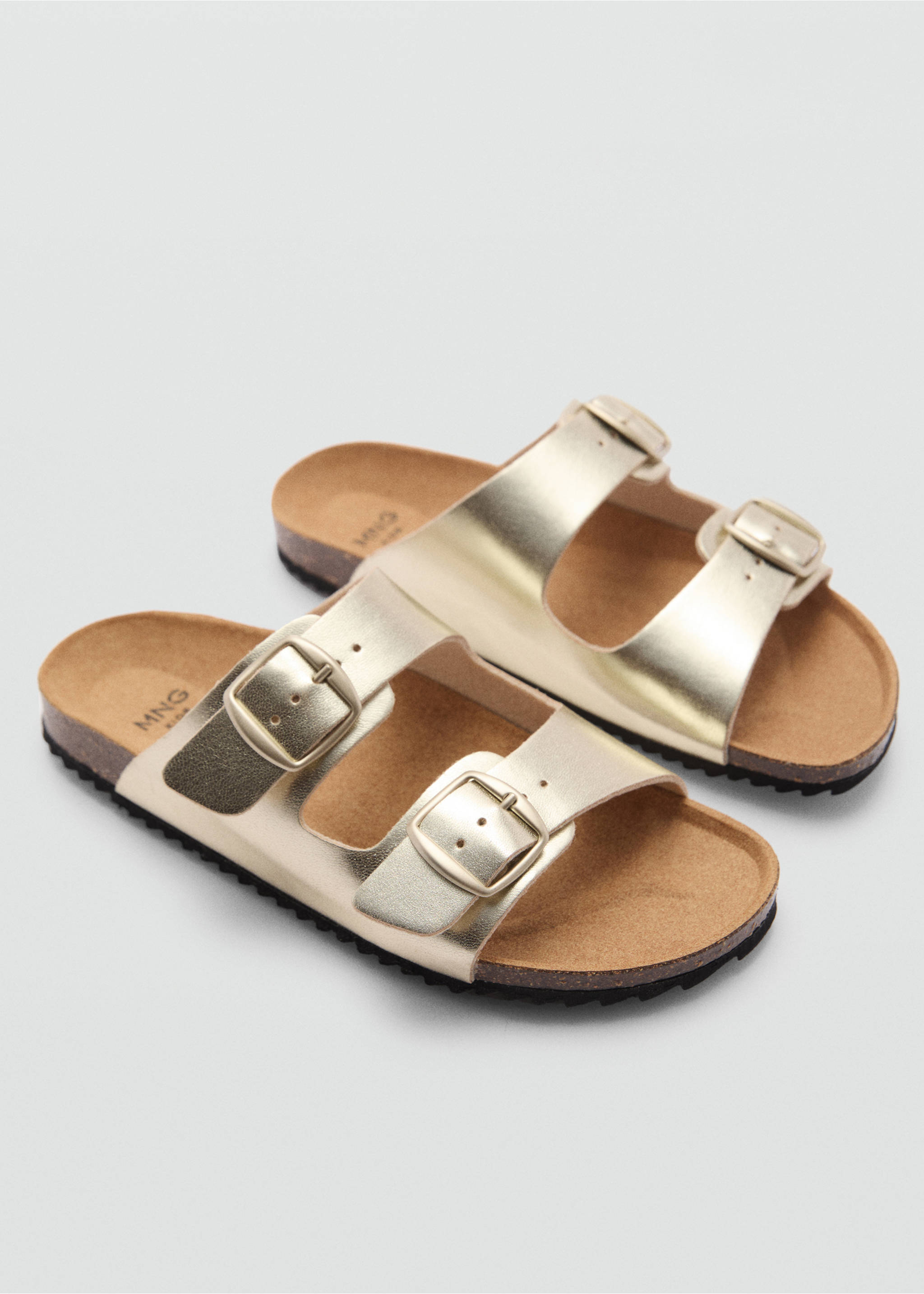 Sandals with metal buckle - Medium plane, Gold. Ref: 67067915-00.