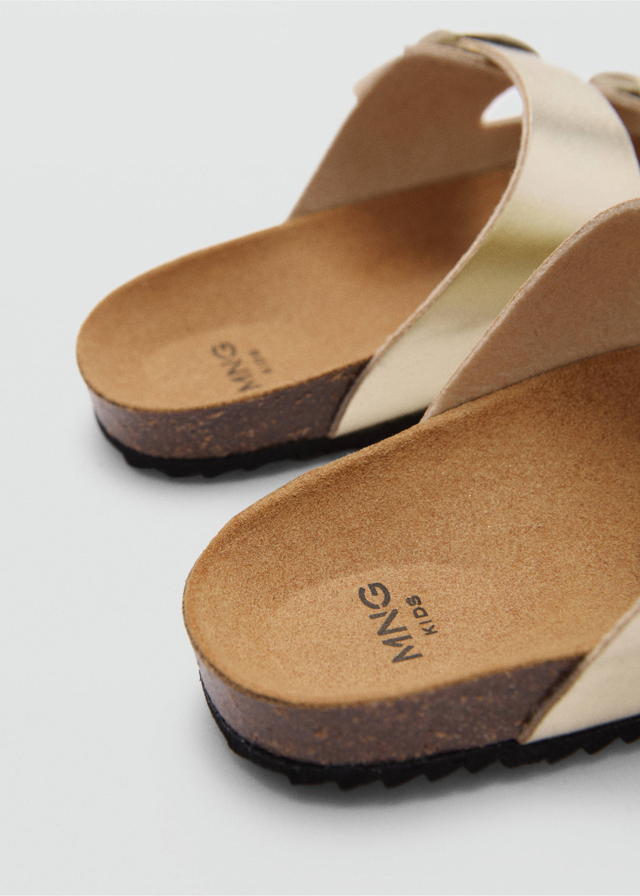 Sandals with metal buckle - Details of the article 1, Gold. Ref: 67067915-00.