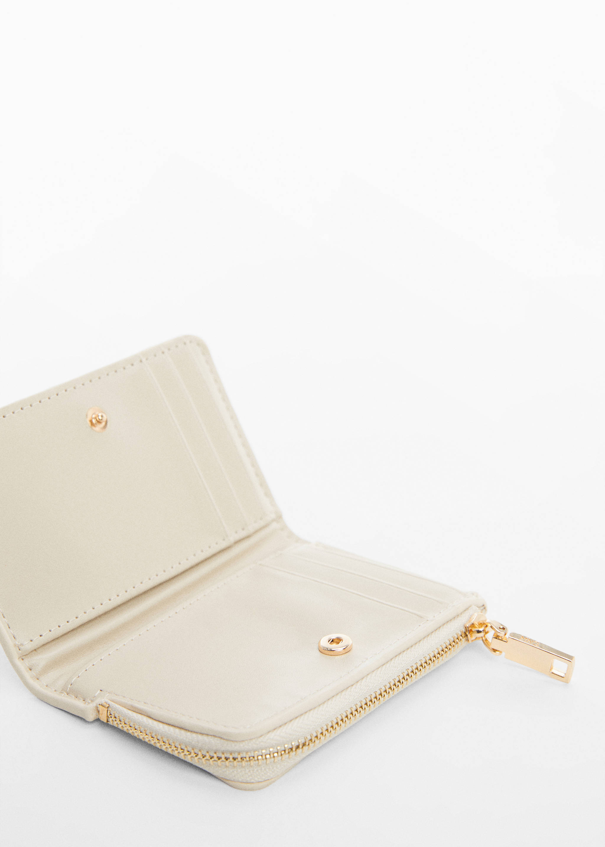 Bitlletera logotip relleu - Detall de l'article 1