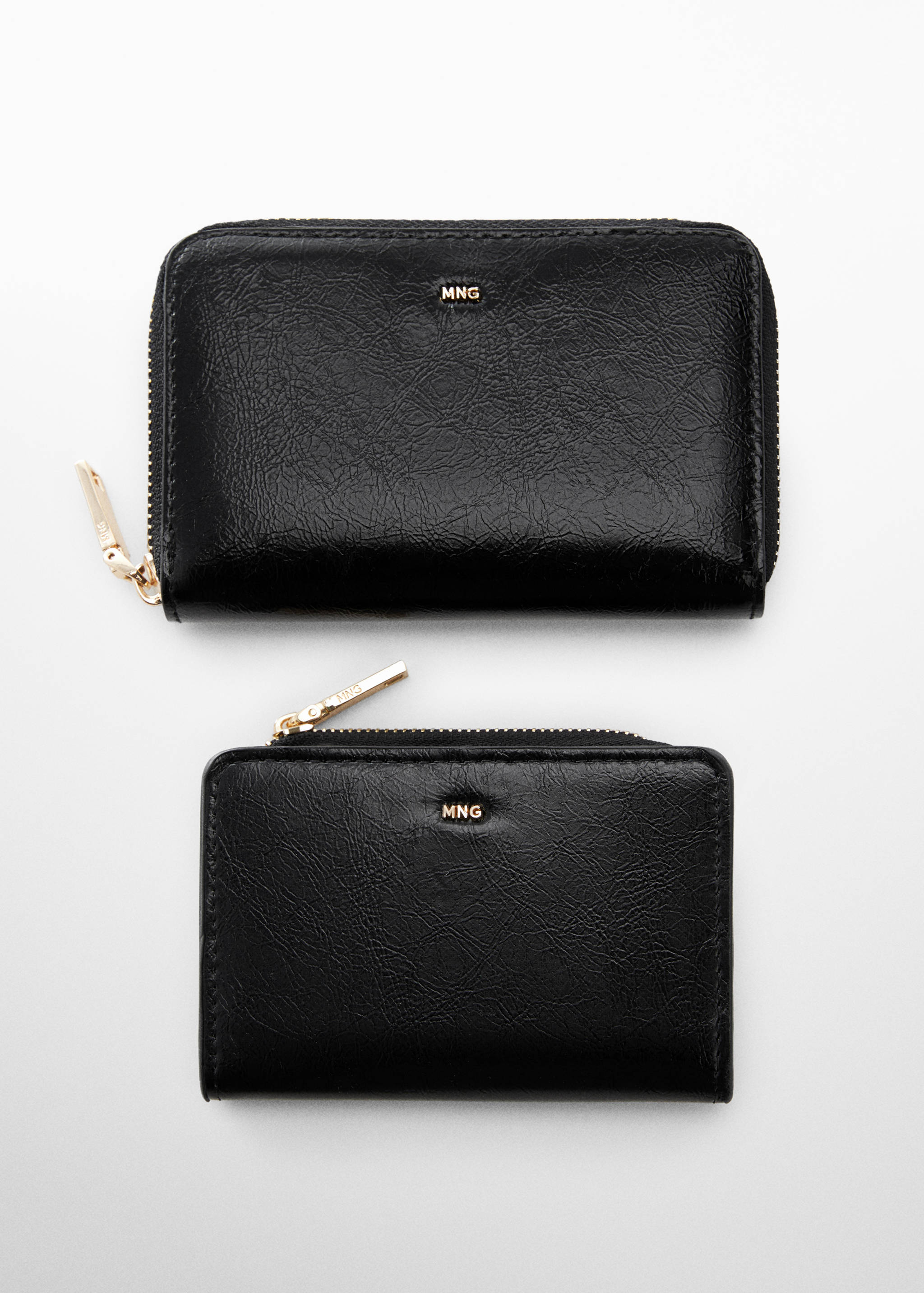 Bitlletera logotip relleu - Detall de l'article 2