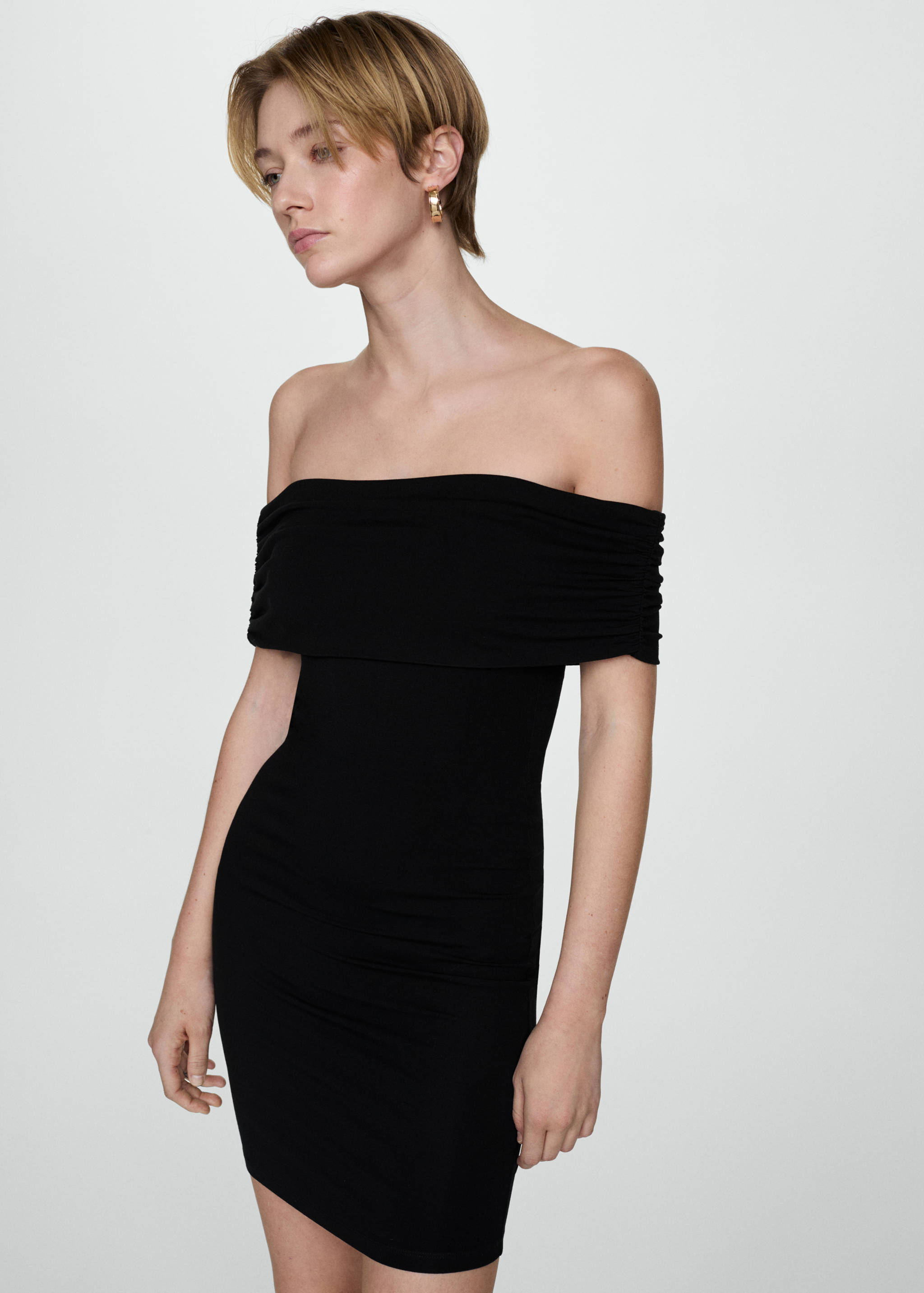 Short off-the-shoulder dress - Medium plane