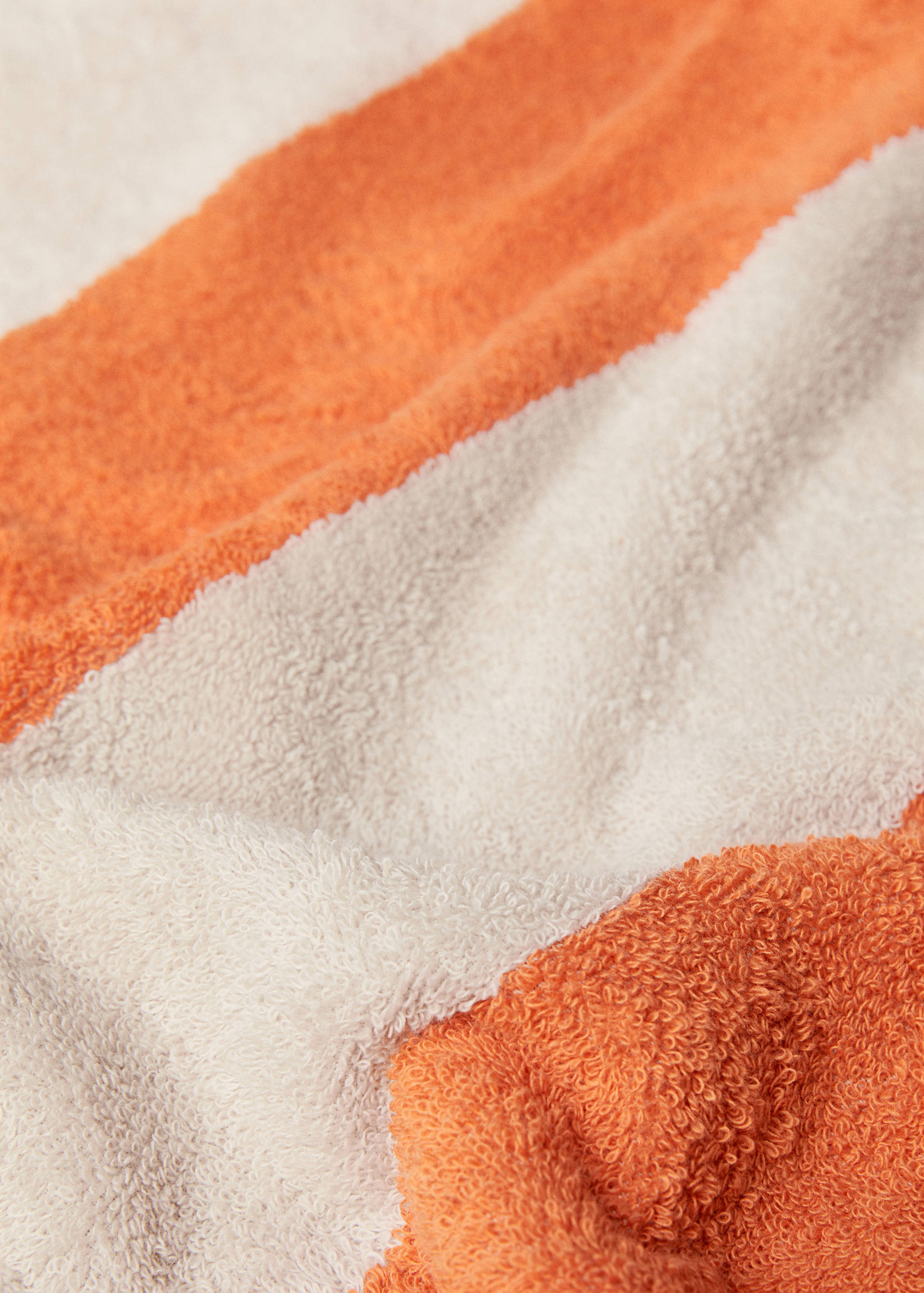 Strandtuch mit breiten Streifen - Detail des Artikels 2