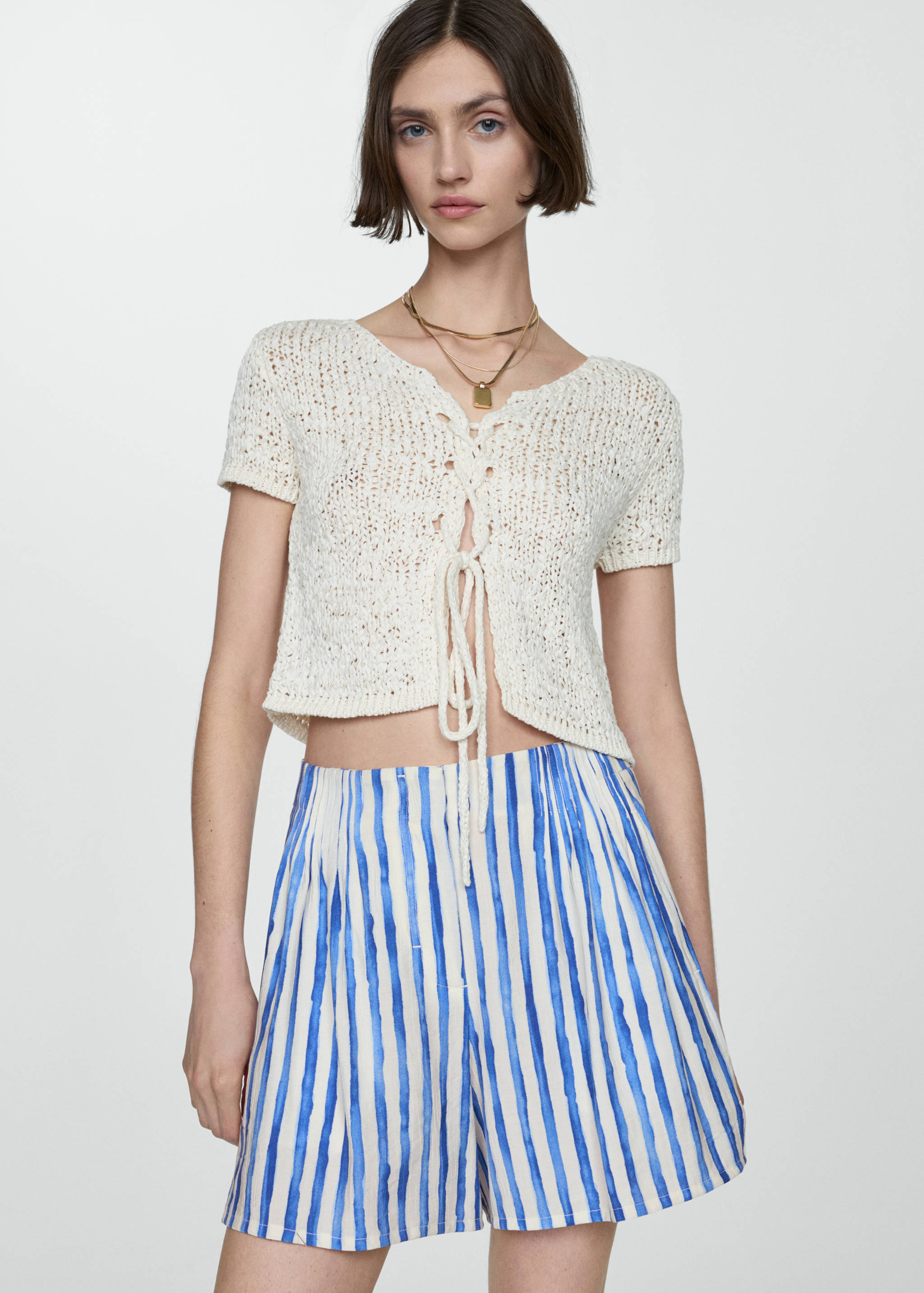 Striped high-waisted shorts - Details of the article 2