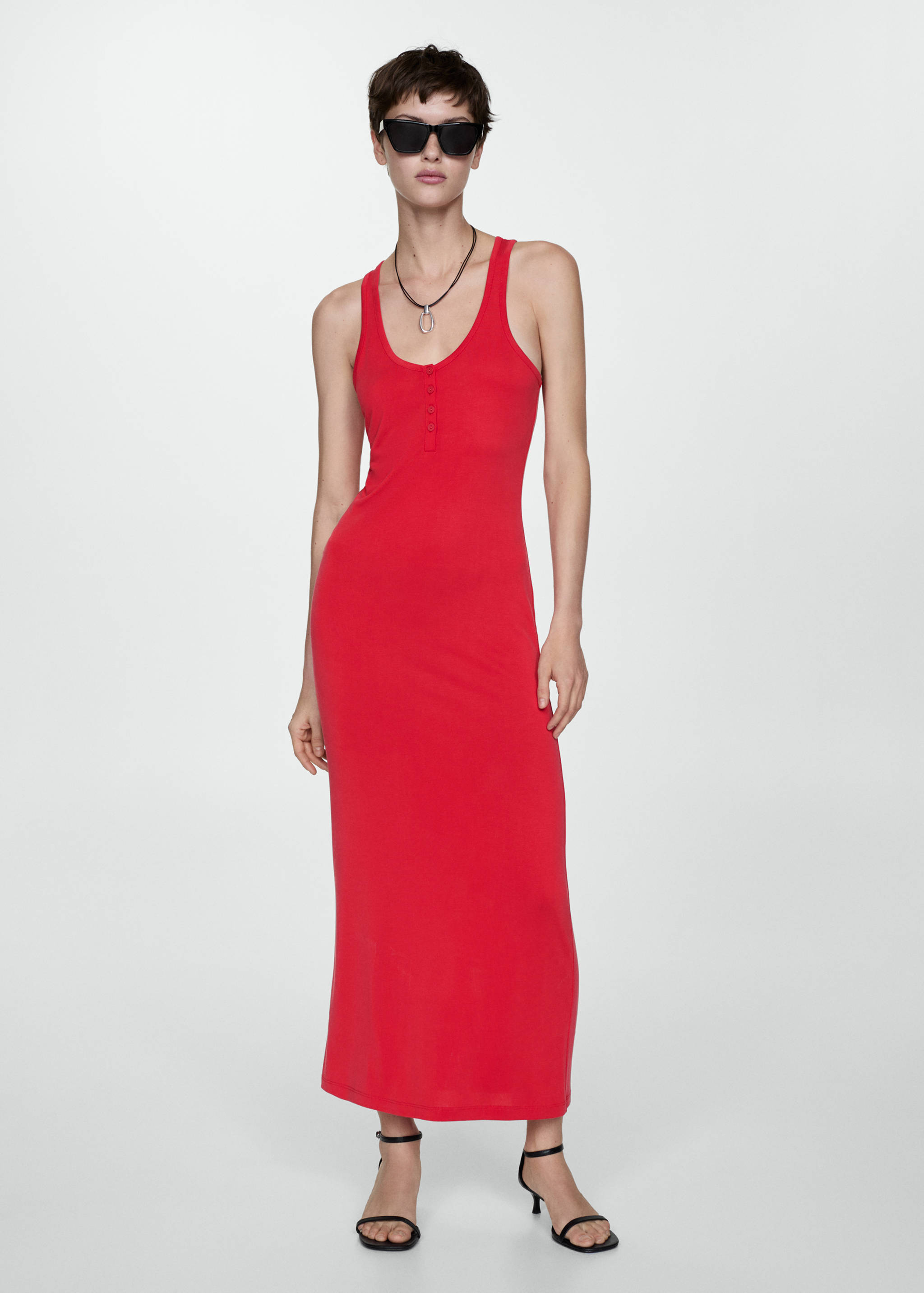 Modal dress with buttons - General plane