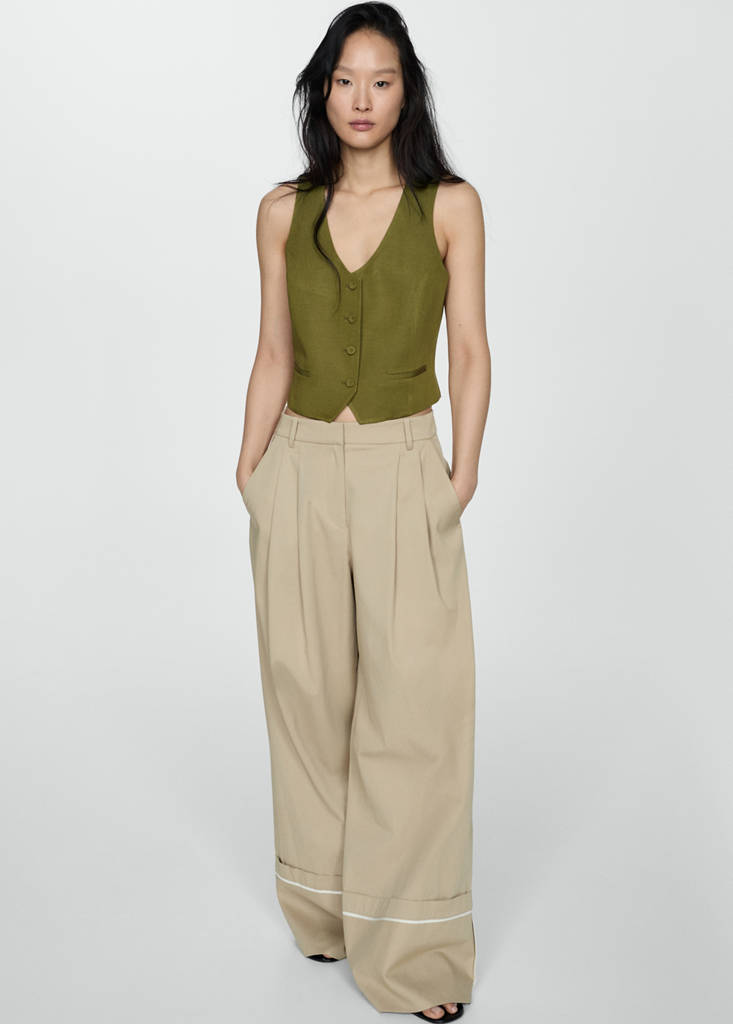 Linen waistcoat with buttons — Khaki