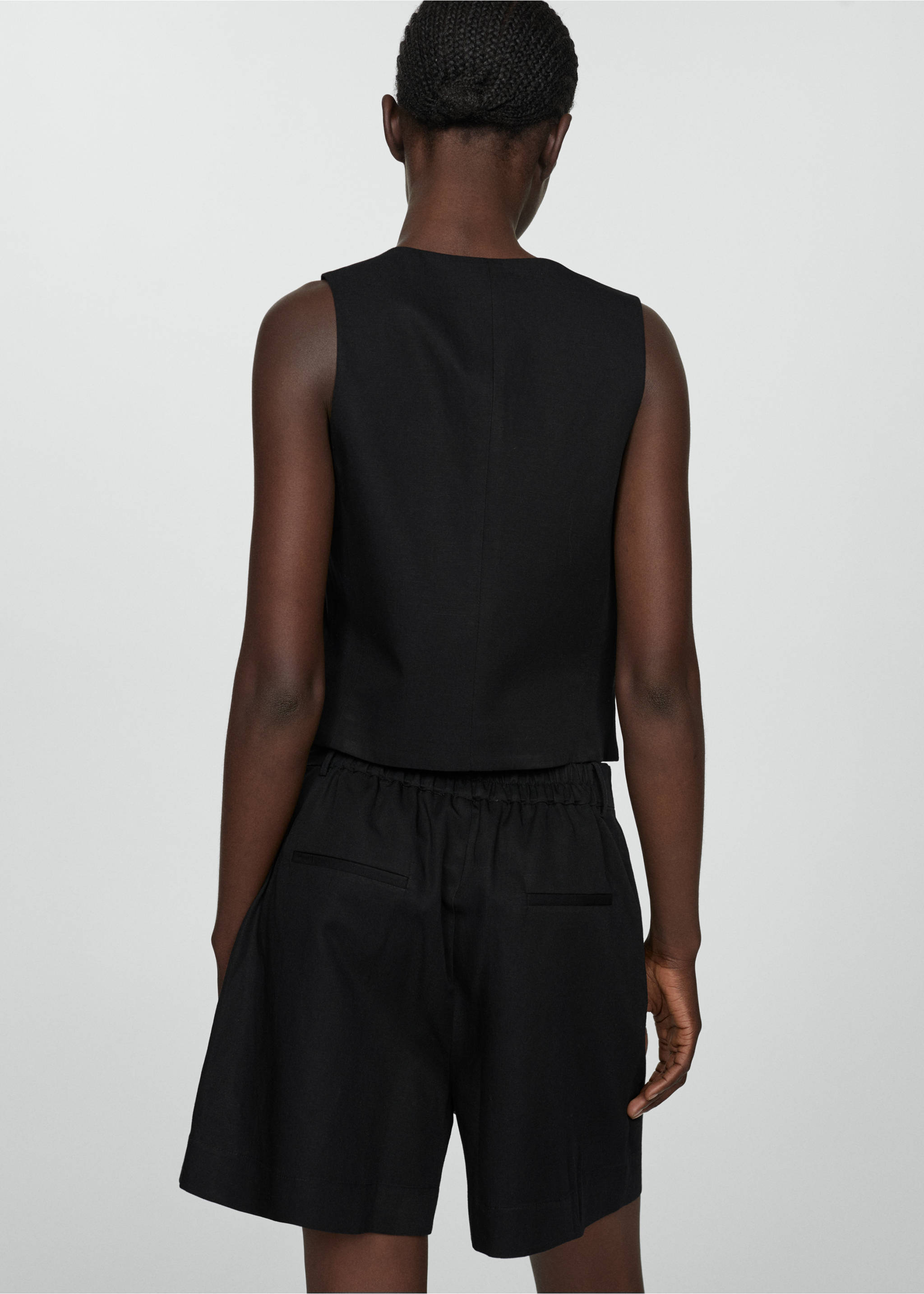 Linen vest with buttons - Reverse of the article, Black. Ref: 67069229-00.