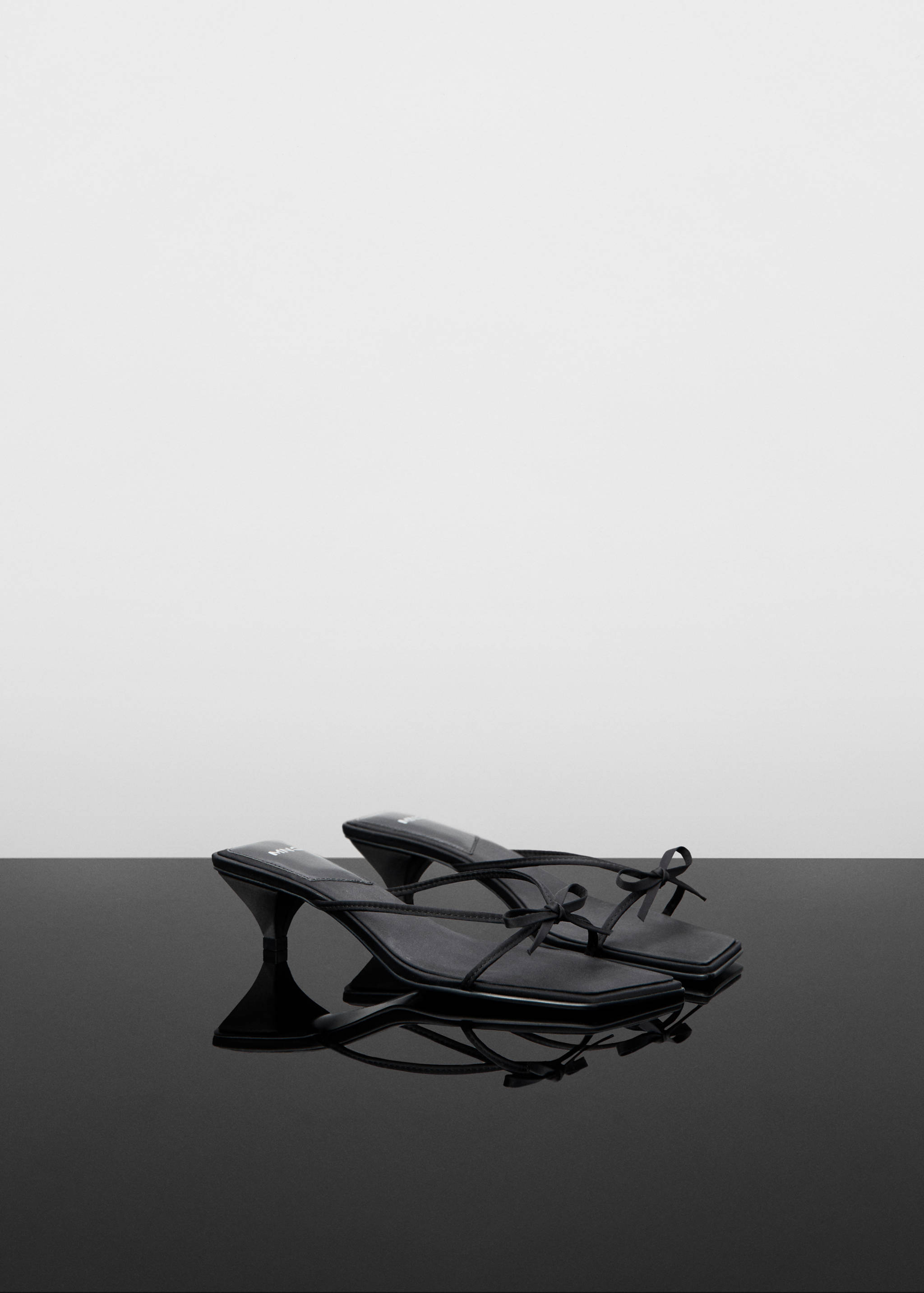 보우 힐 샌들 - 중간 평면도
