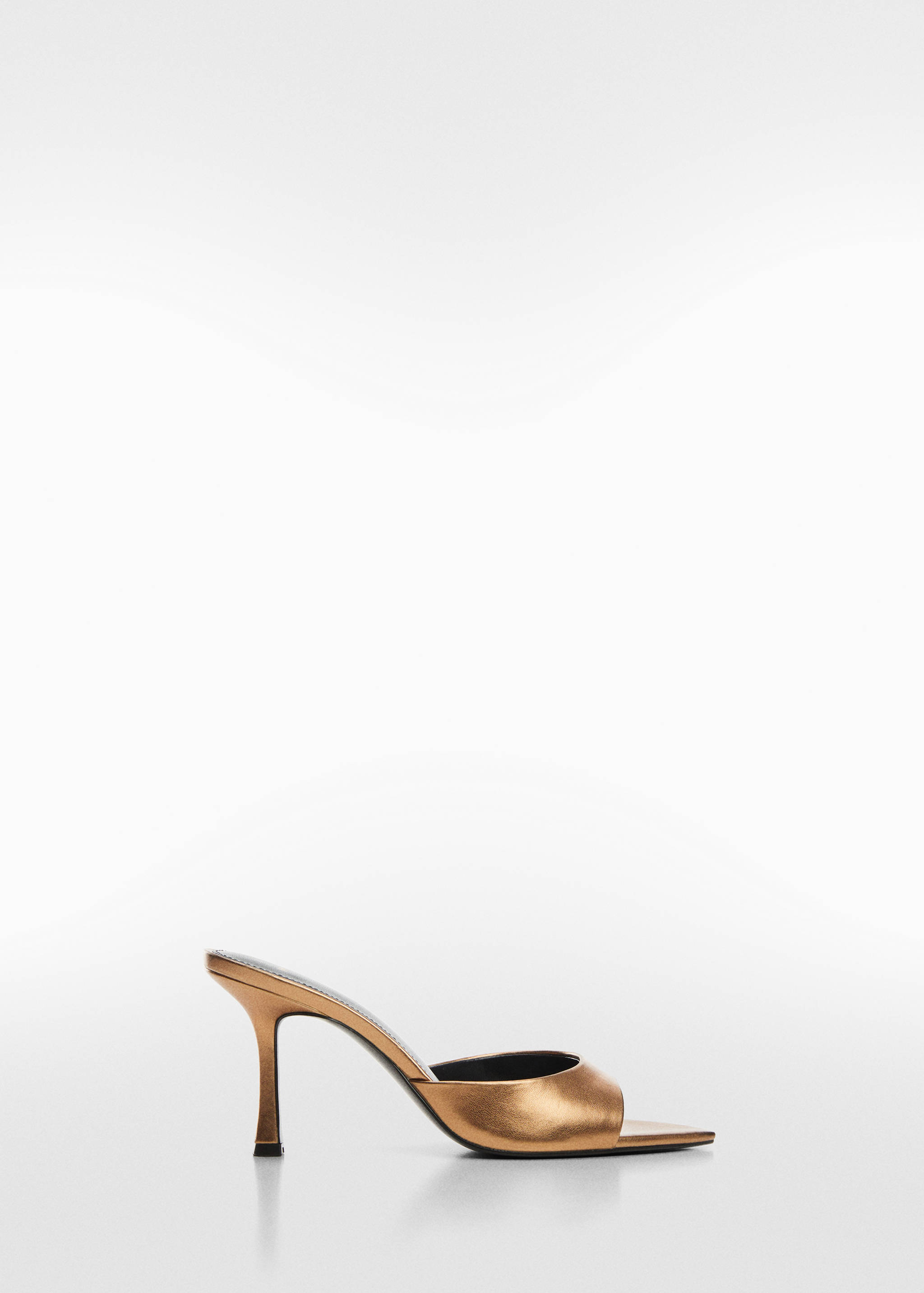 Heel non-structured sandals - Article without model