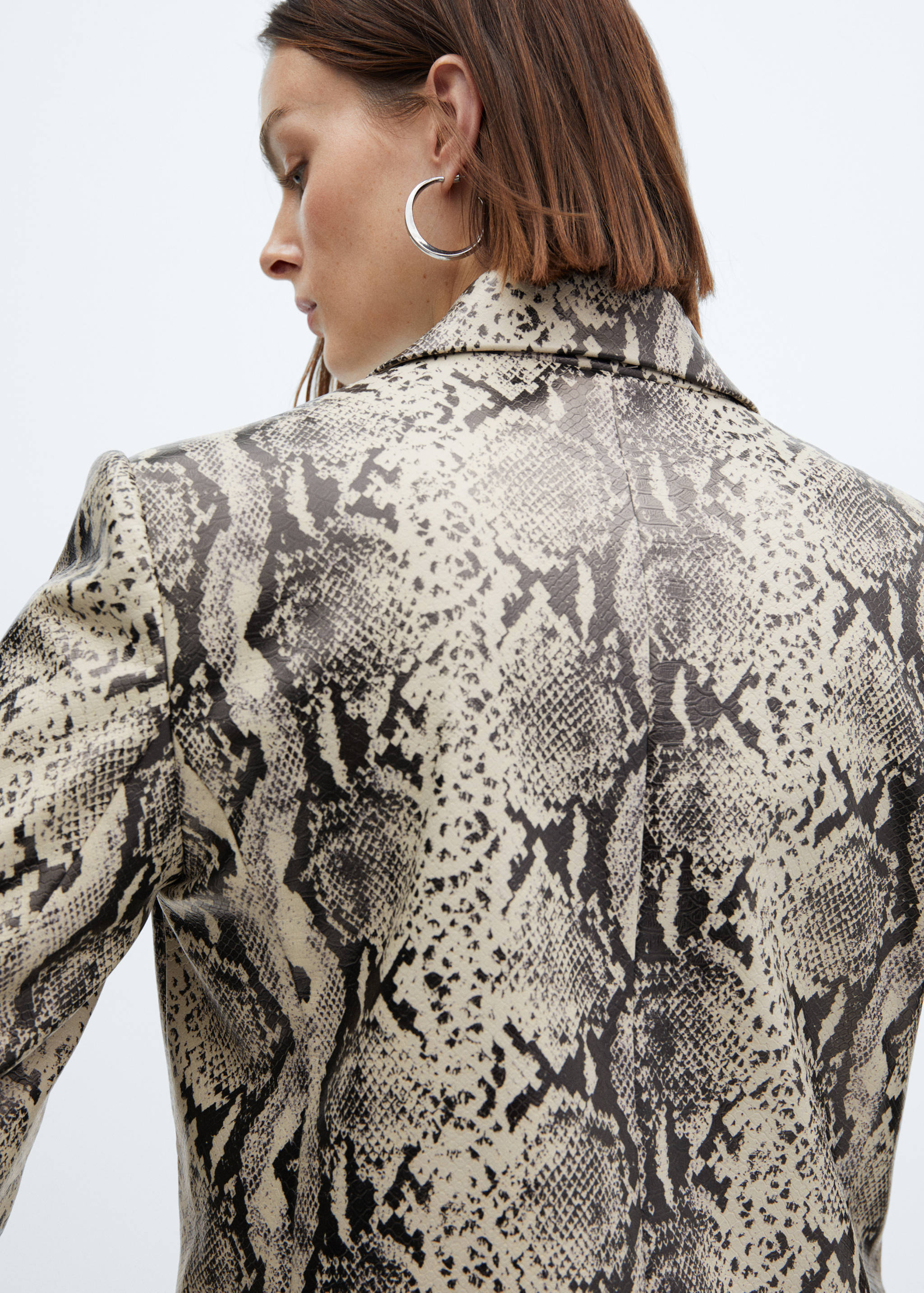 Snake effect blazer - Details of the article 4