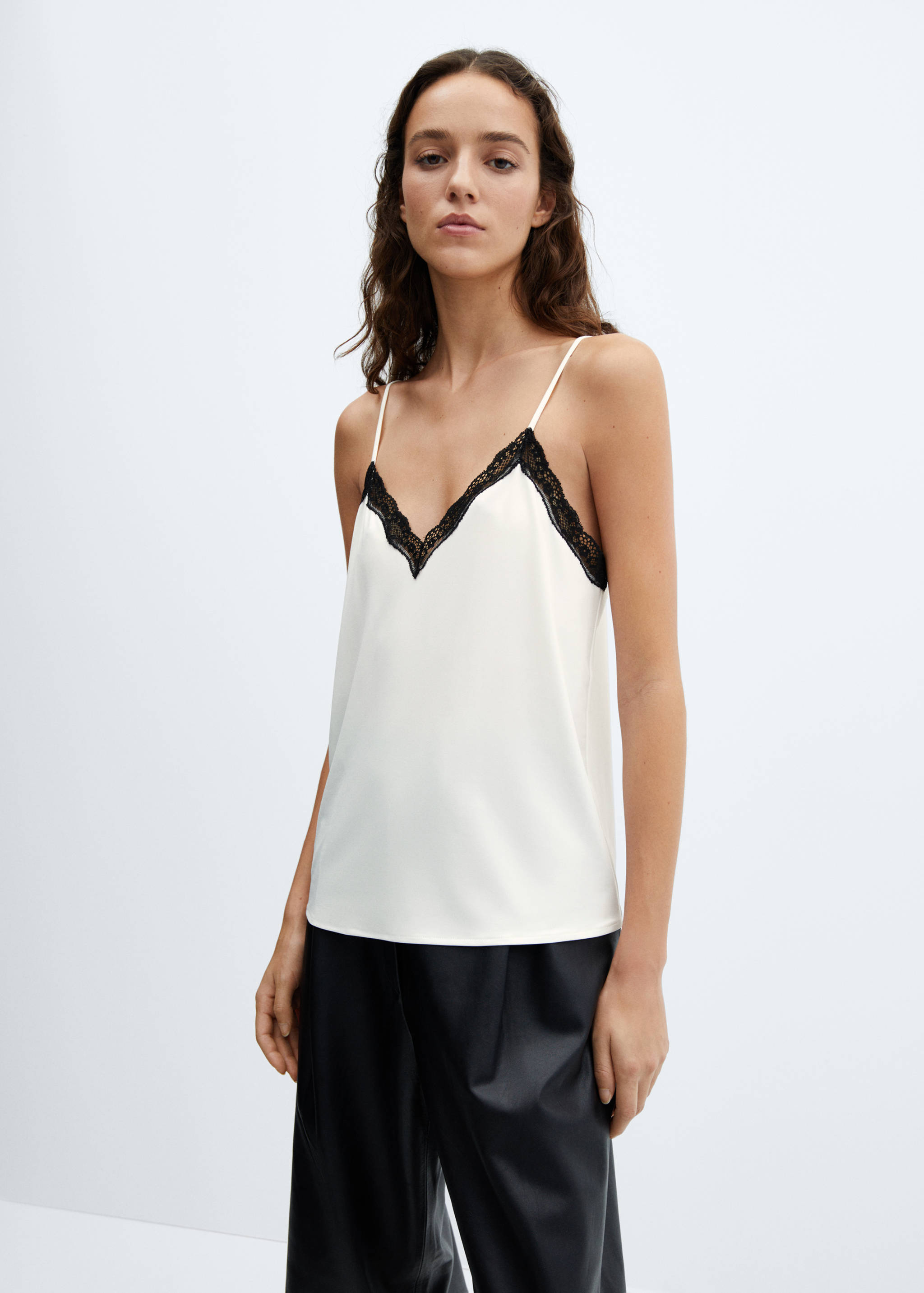 Lace top - Medium plane