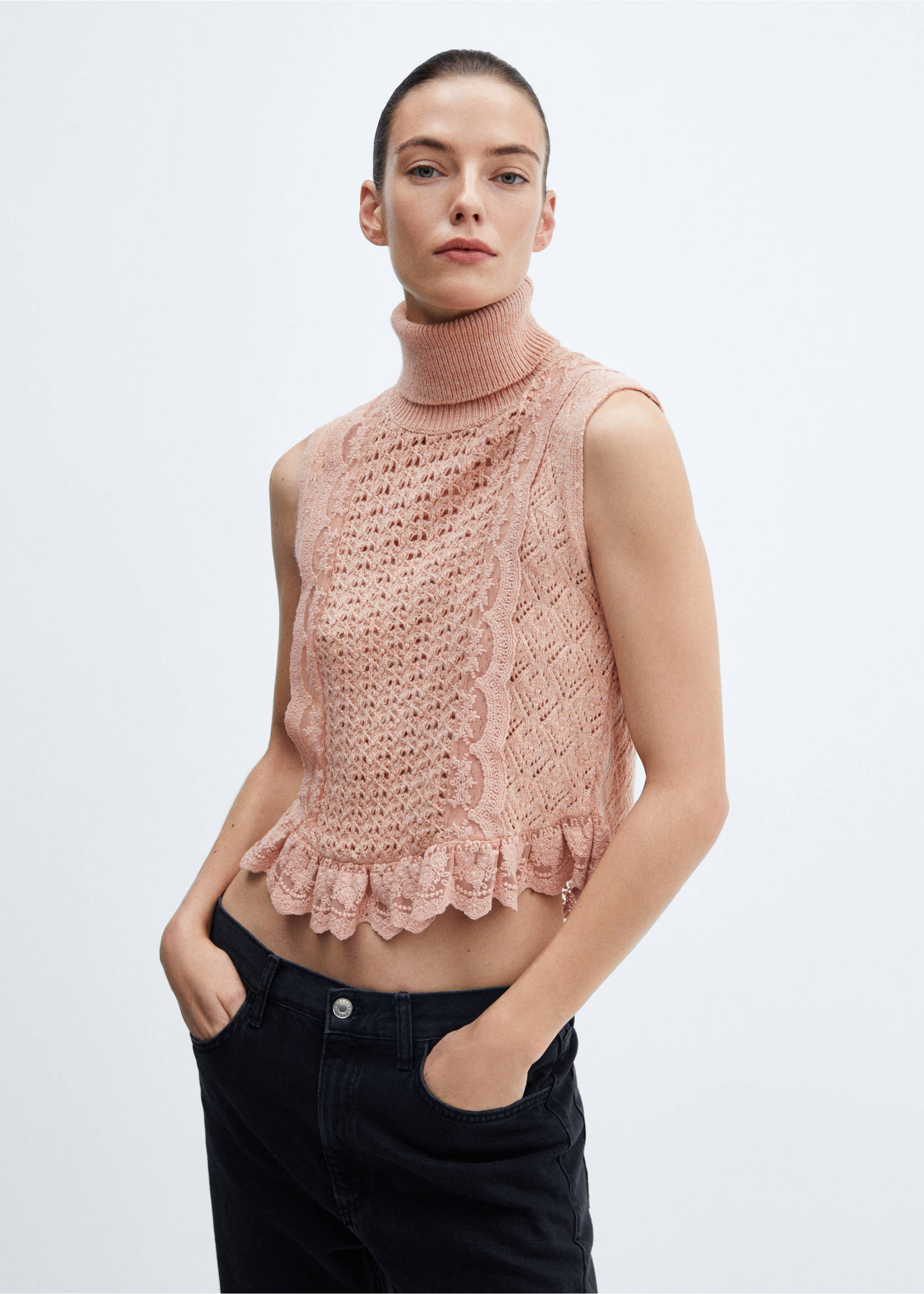 Ruffled openwork gilet - Medium plane, Pink. Ref: 67070482-00.