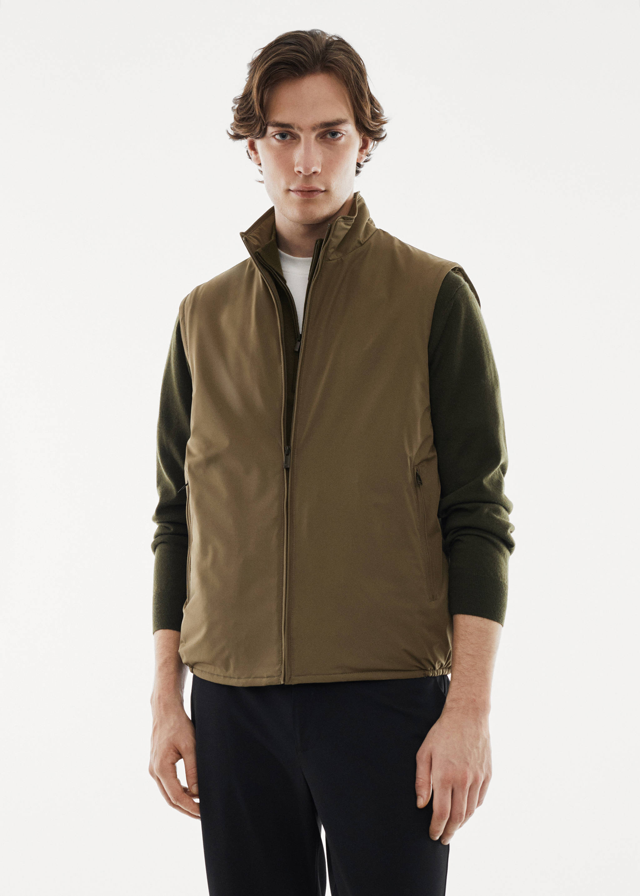 Chaleco ligero acolchado water-repellent - Plano medio