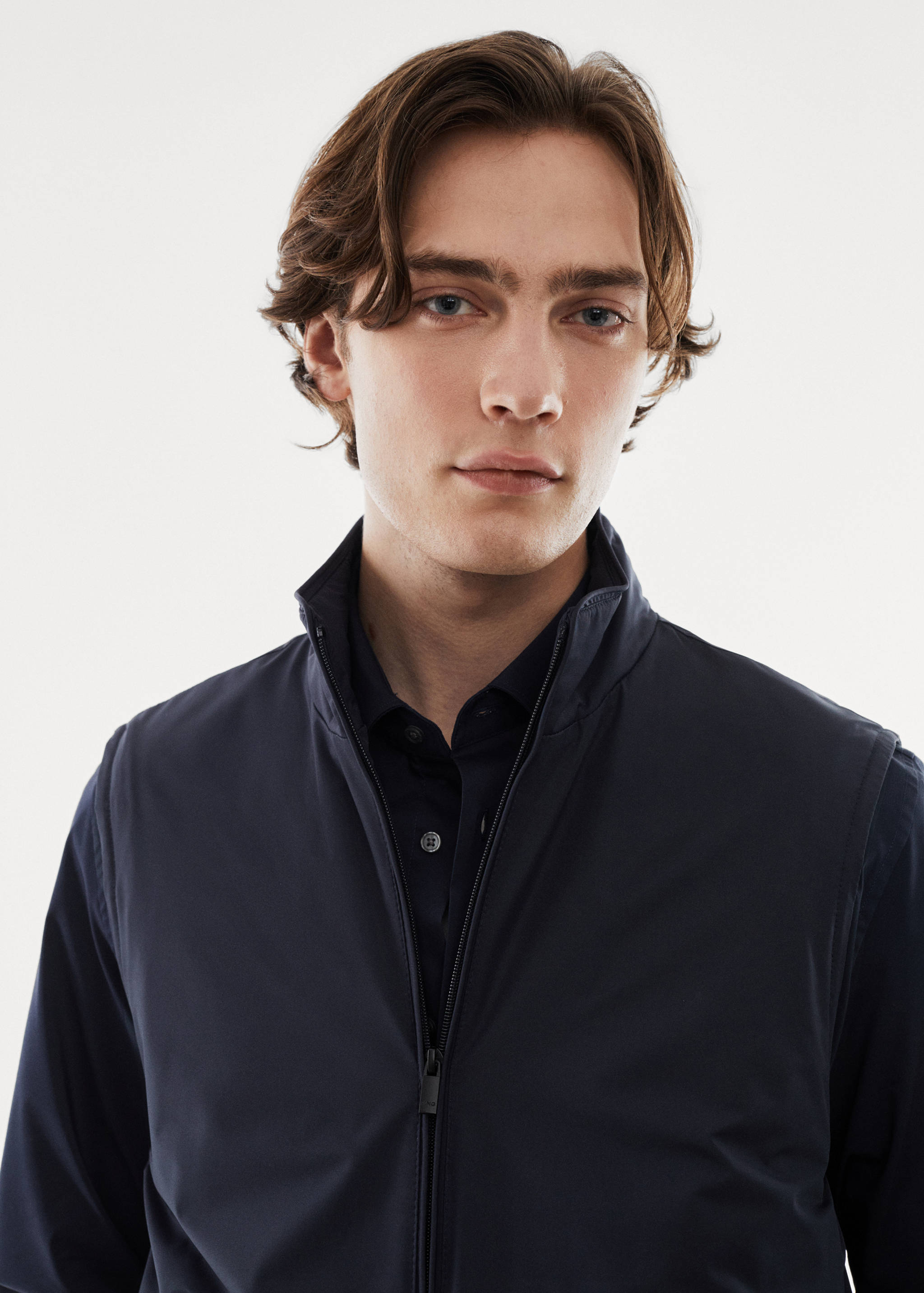 Chaleco ligero acolchado water-repellent - Detalle del artículo 1