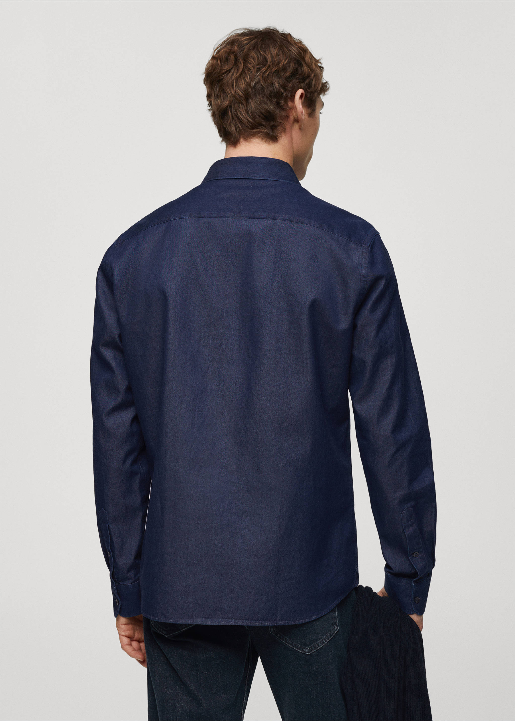 Regular-fit cotton chambray shirt - Reverse of the article, Dark Blue. Ref: 67070628-01.
