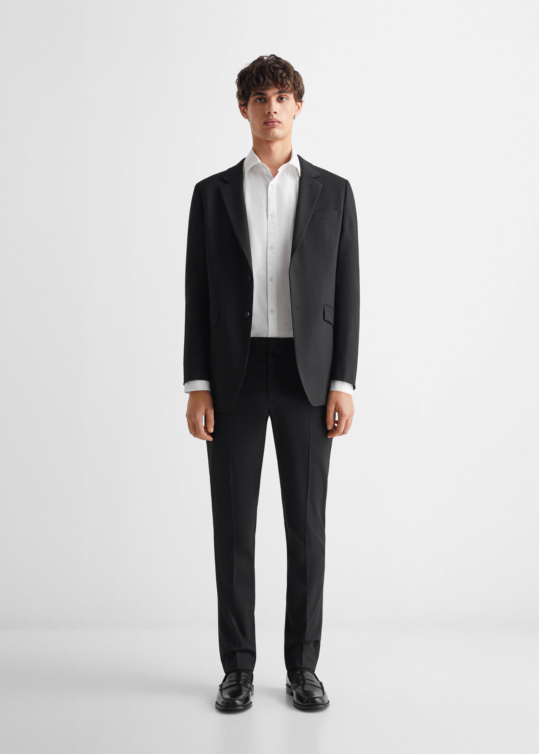 Americana traje slim fit - Plano general