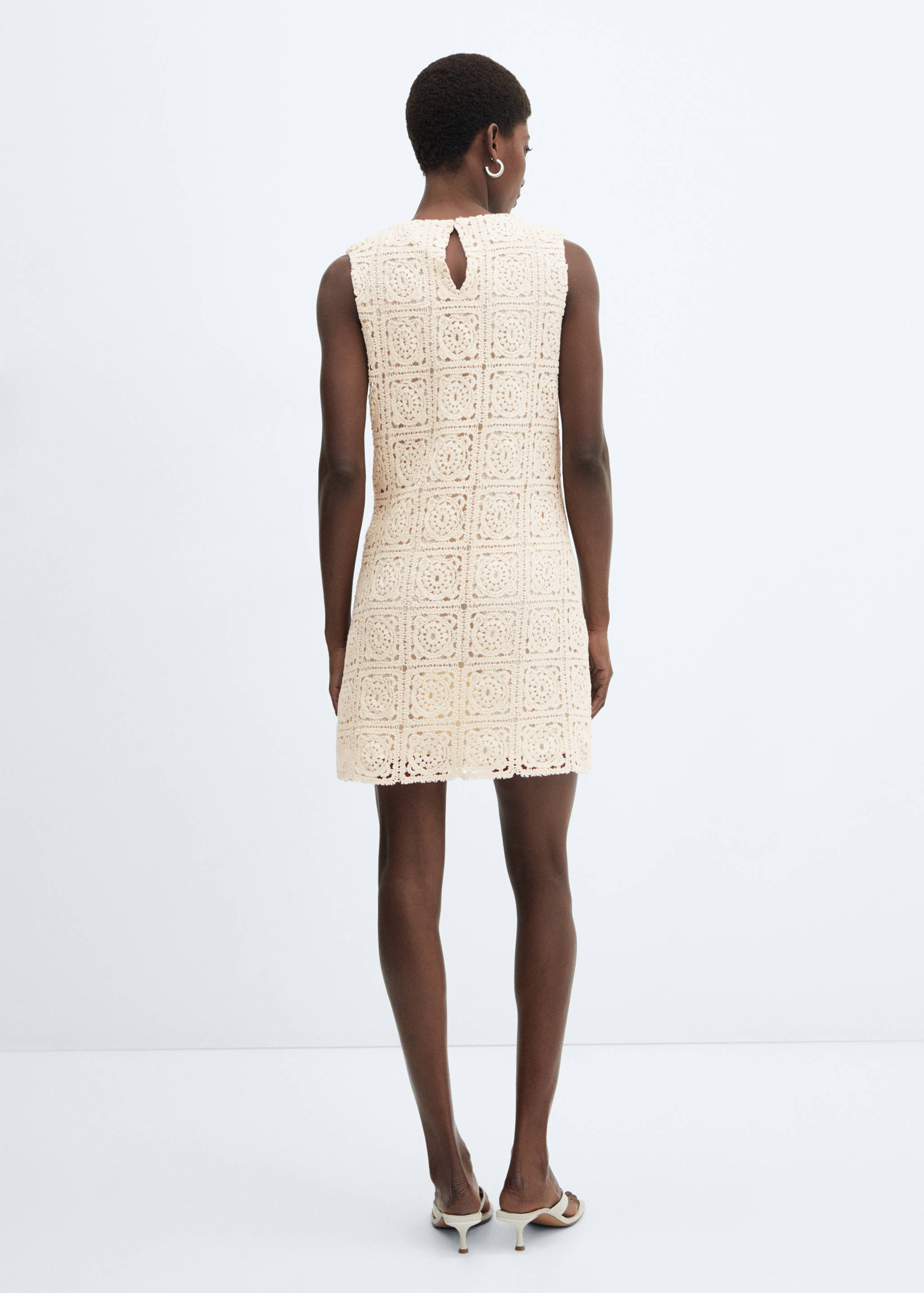 Crochet cotton dress - Reverse of the article