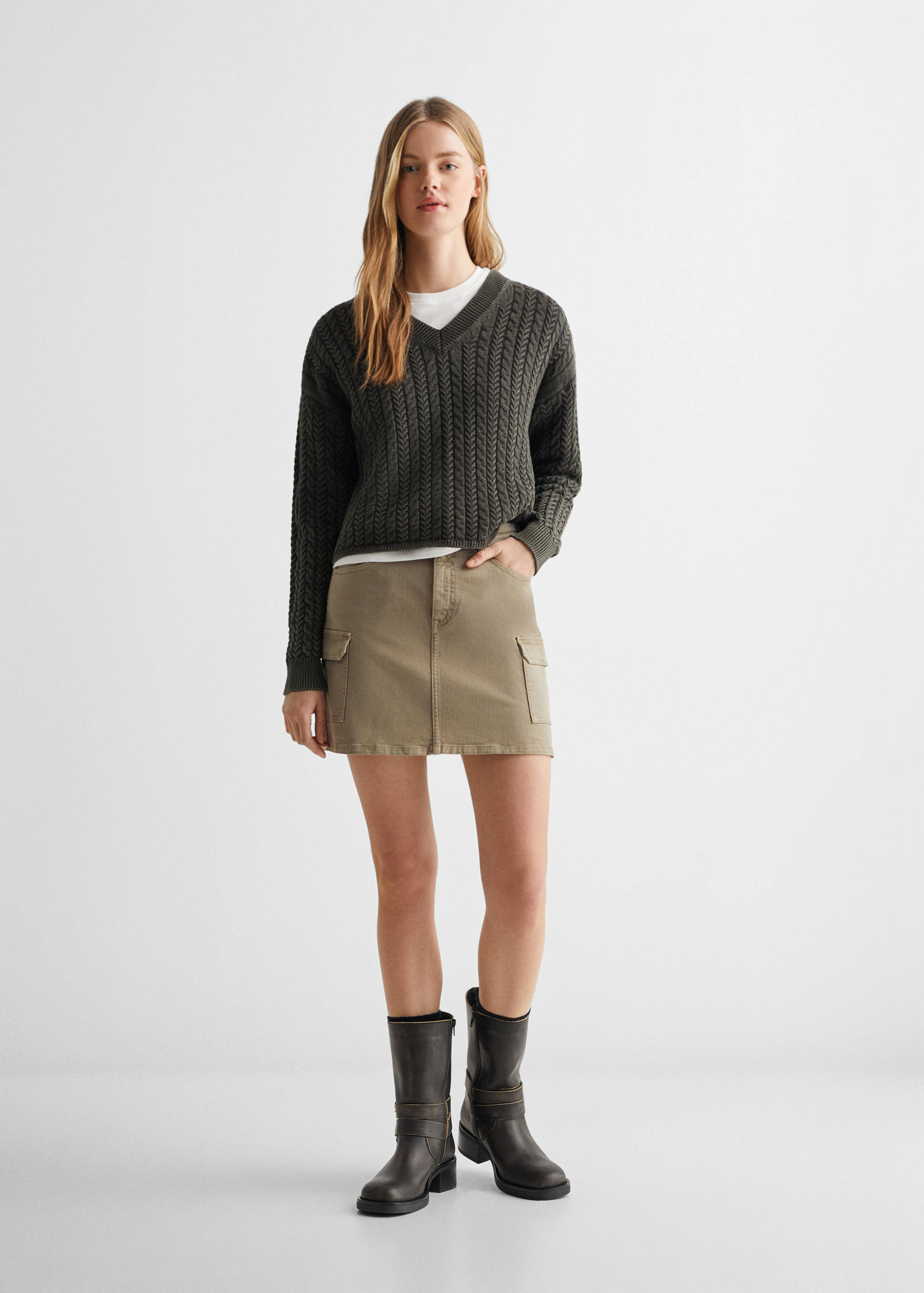 Braided knitted sweater - General plane
