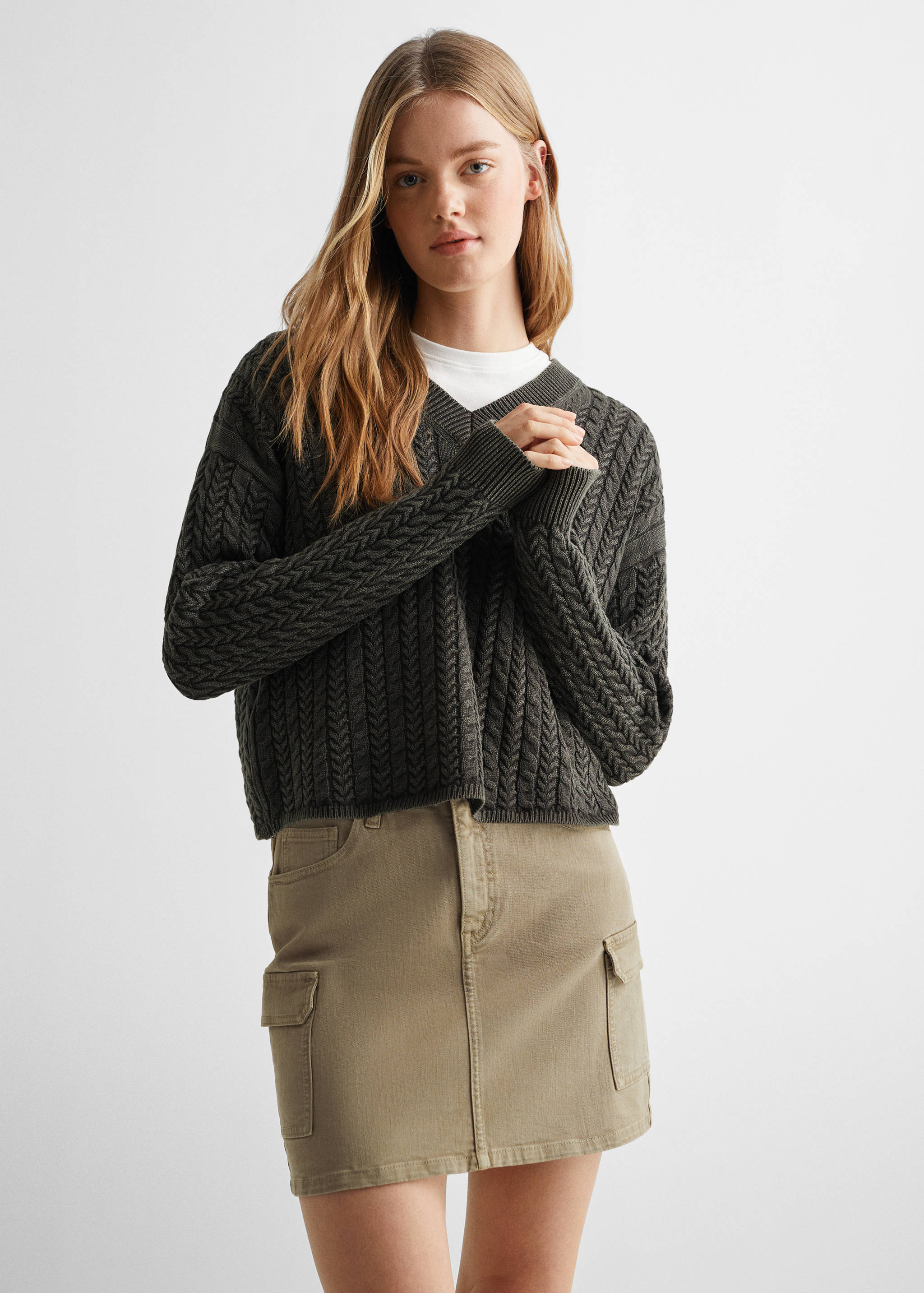 Braided knitted sweater - Medium plane