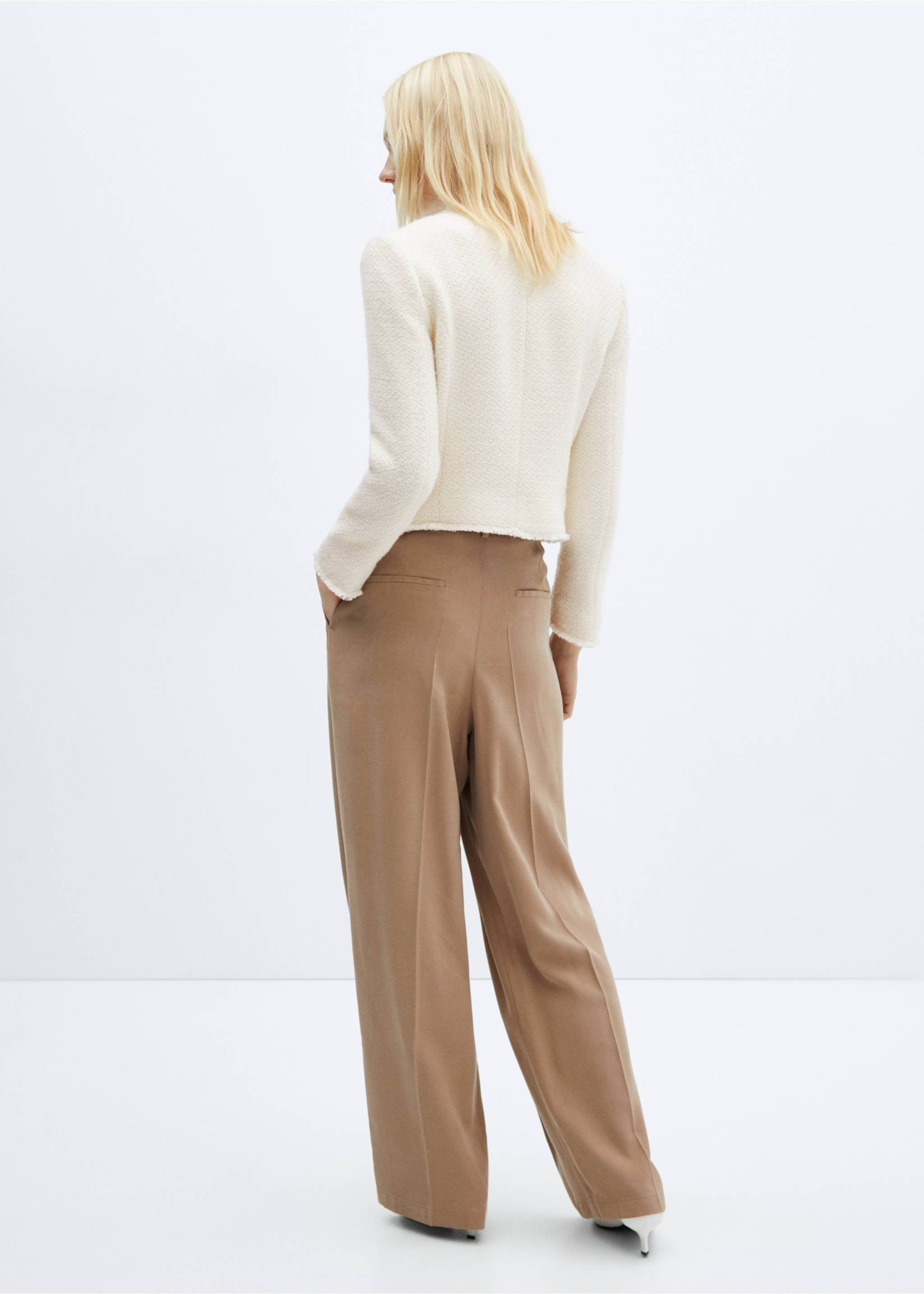 Pocket tweed jacket - Reverse of the article, Ecru. Ref: 67073271-00.