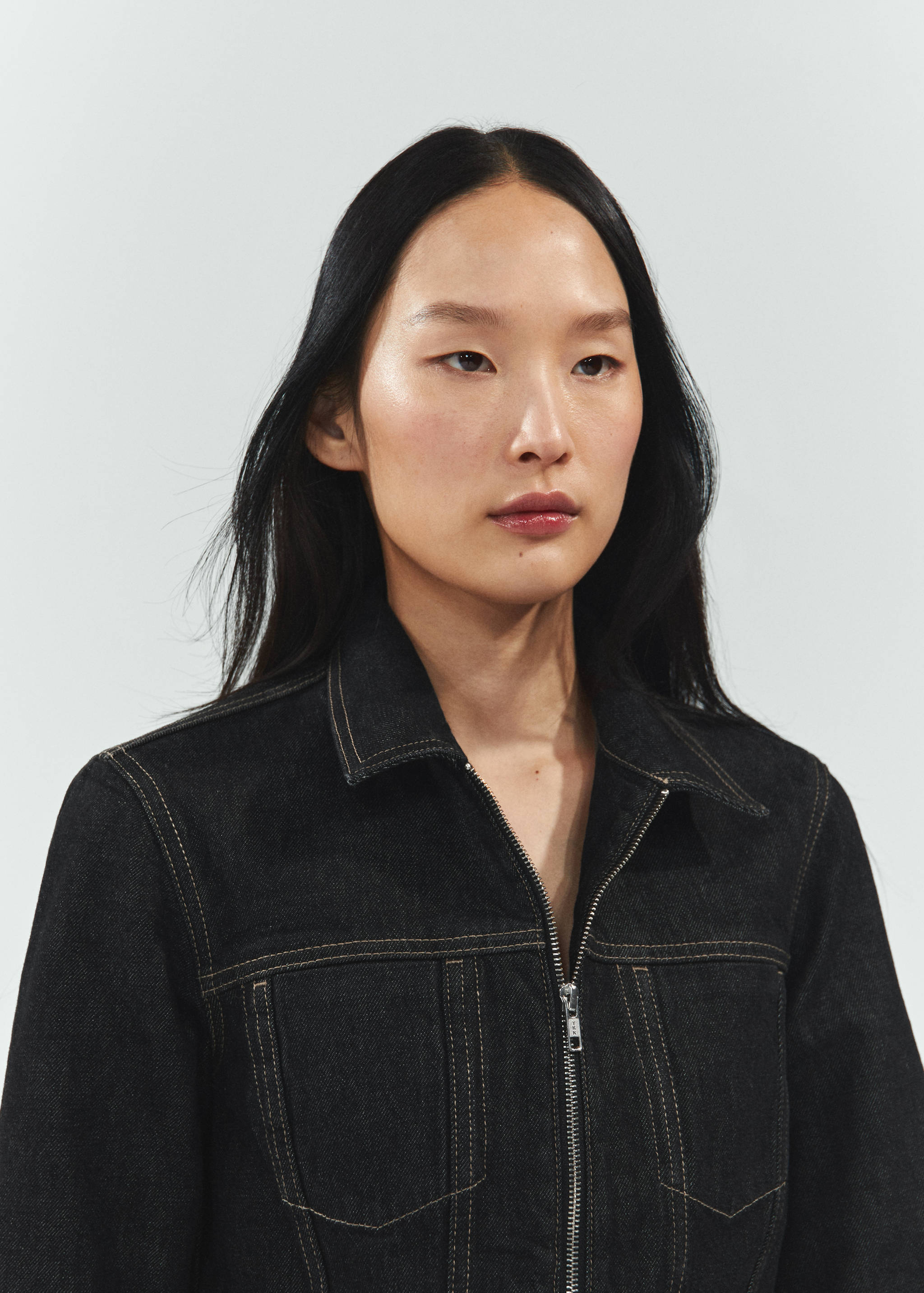 Fitted zipper denim jacket - Details of the article 1