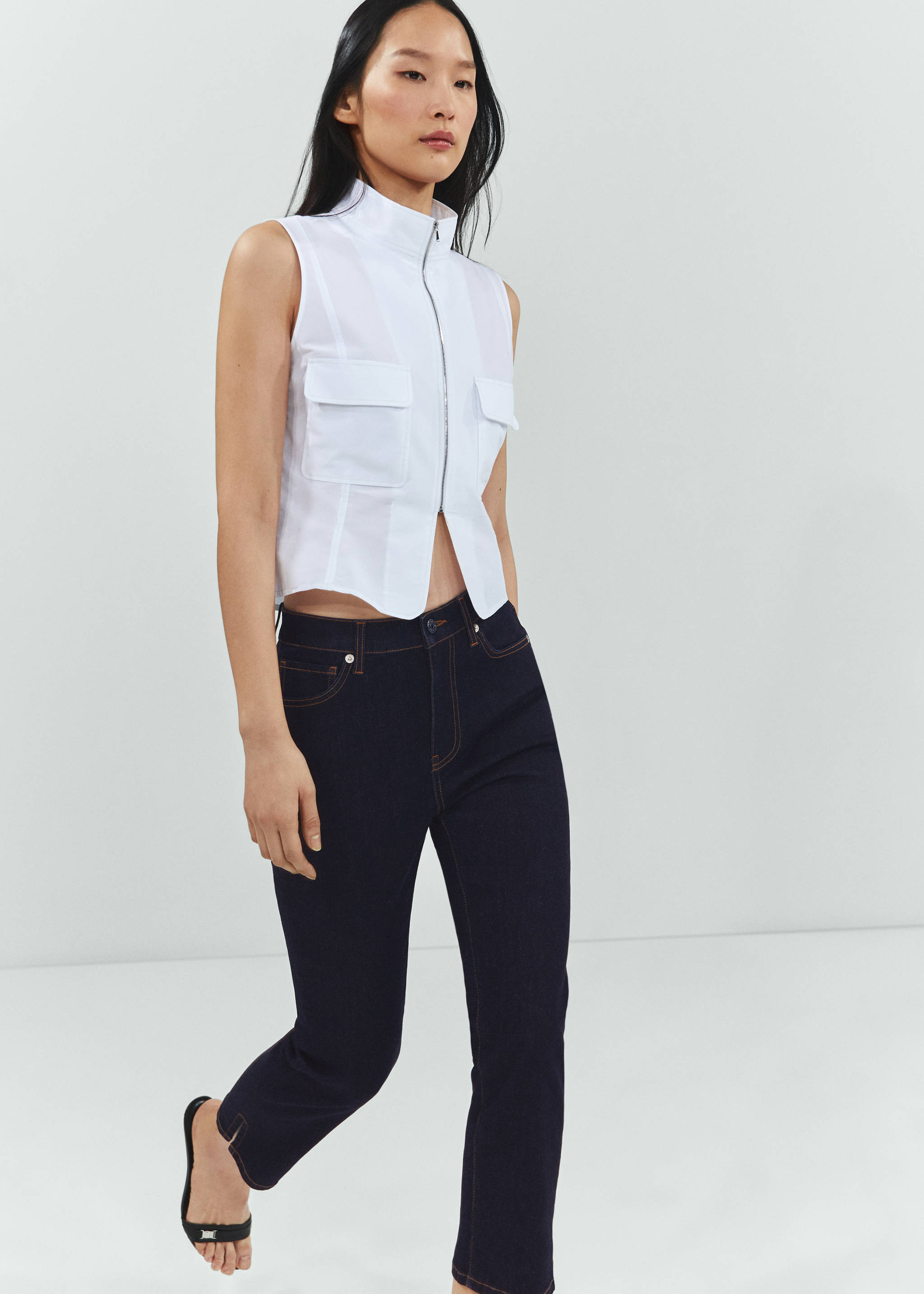 Side opening capri jeans - Details of the article 1