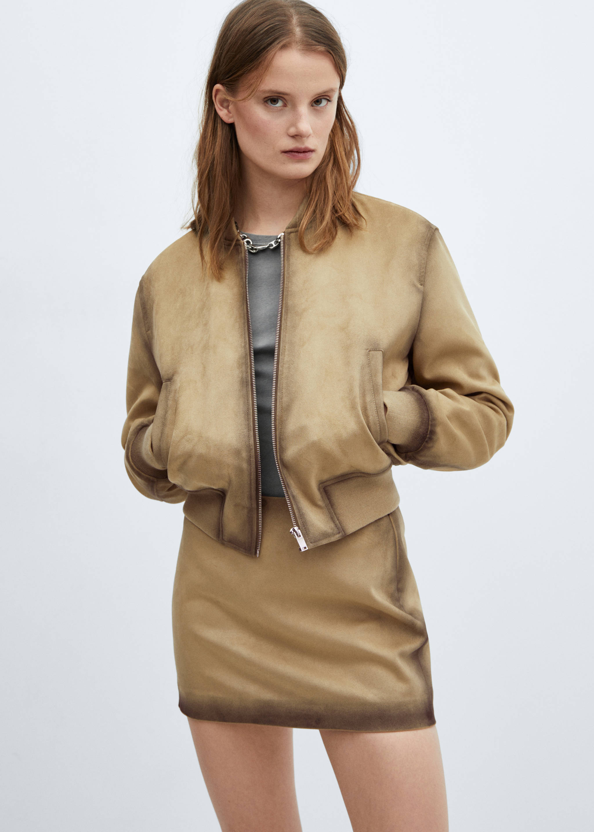 Falda efecto piel desgastada - Plano medio