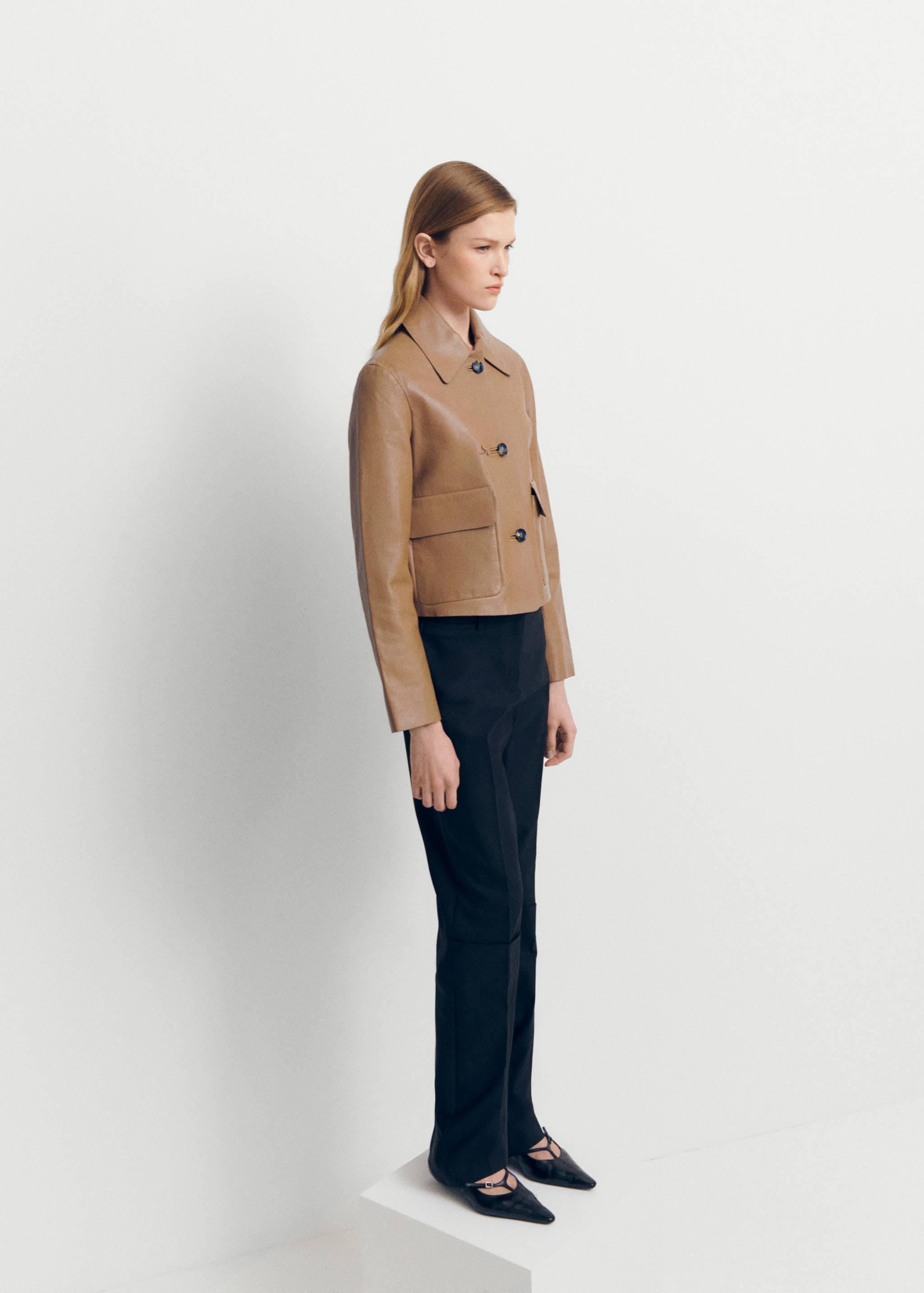 Veste 100 % cuir boutons - Plan général