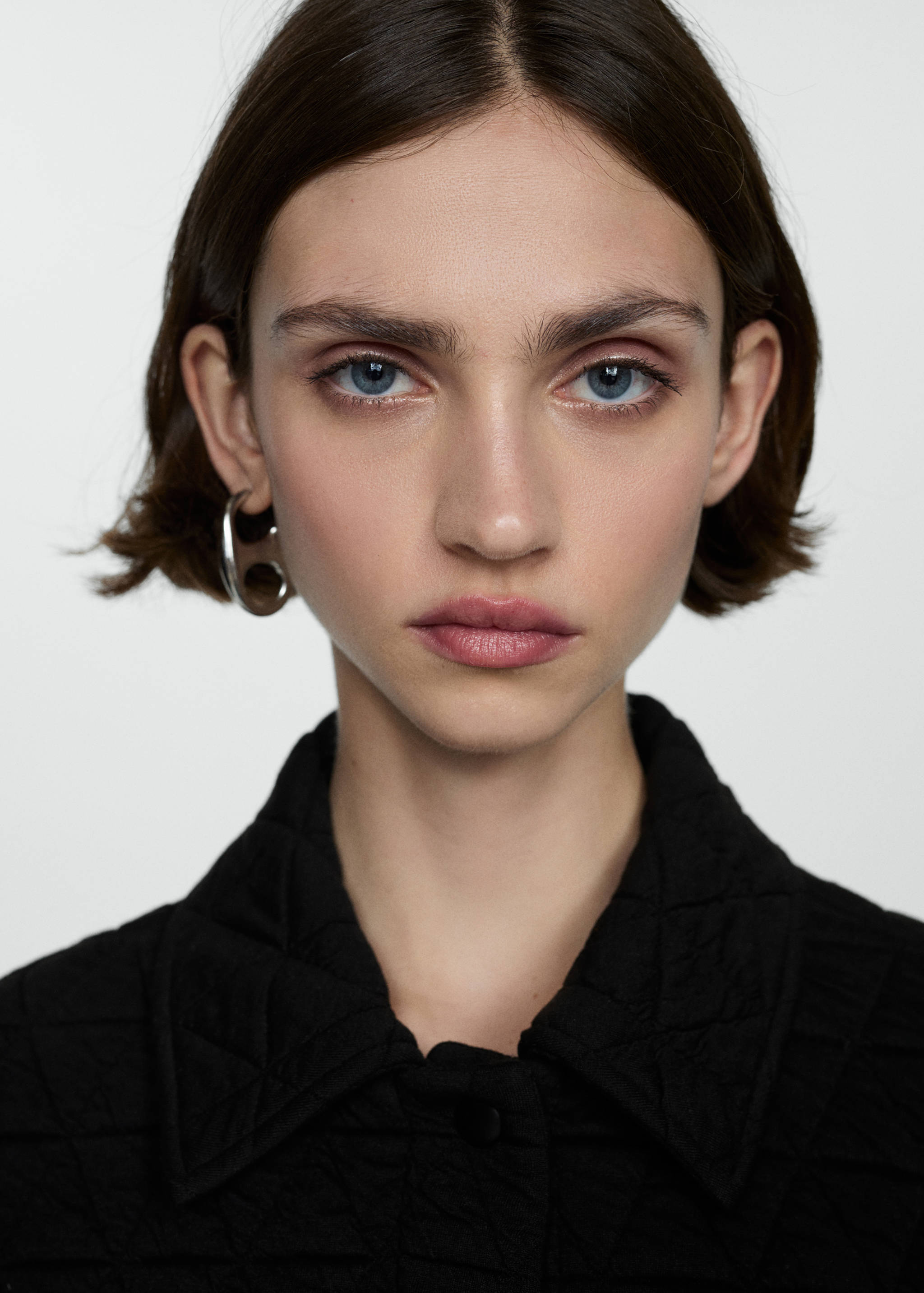 Quilted gilet with buttons - Details of the article 1