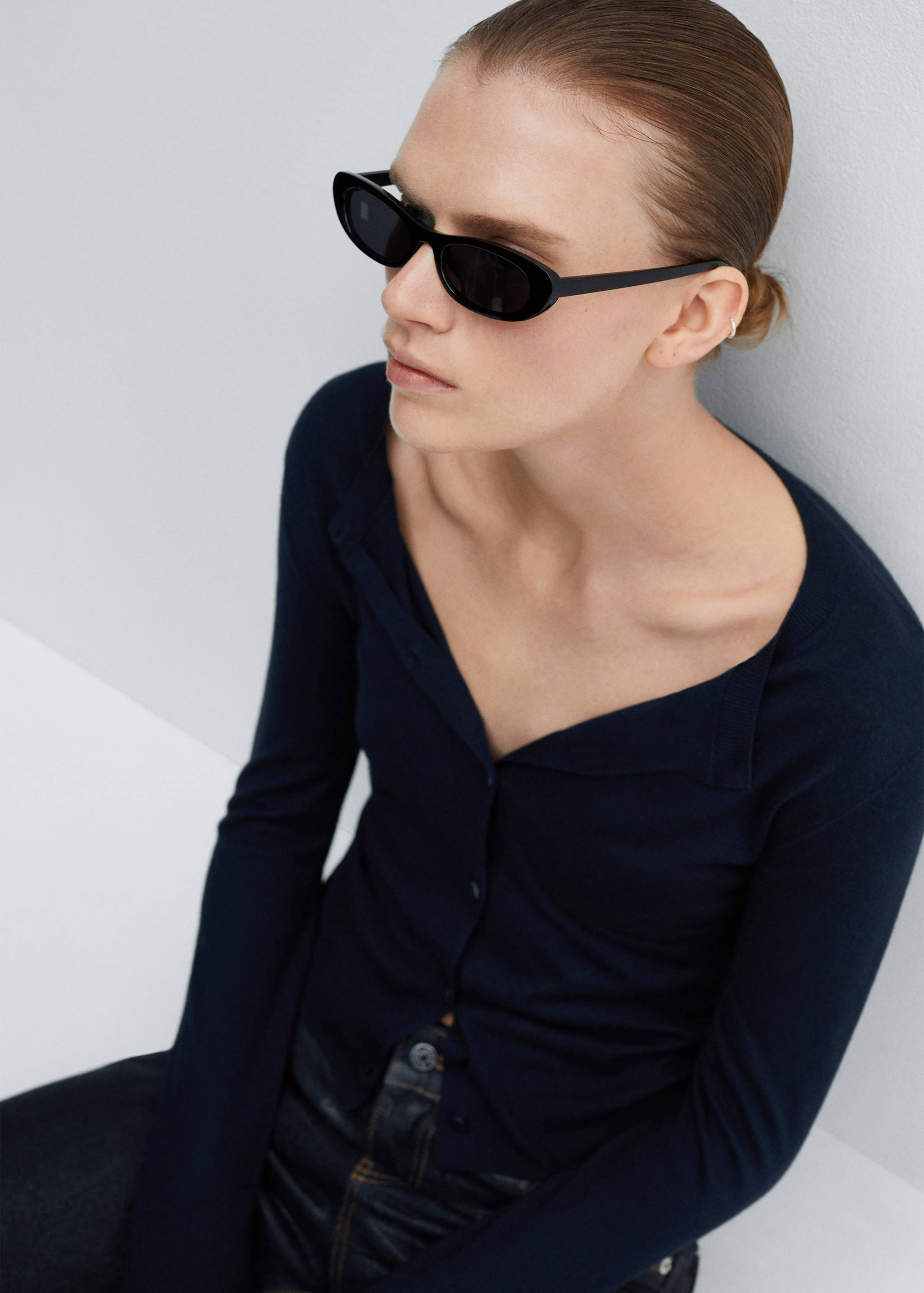 Button knit cardigan - Details of the article 1